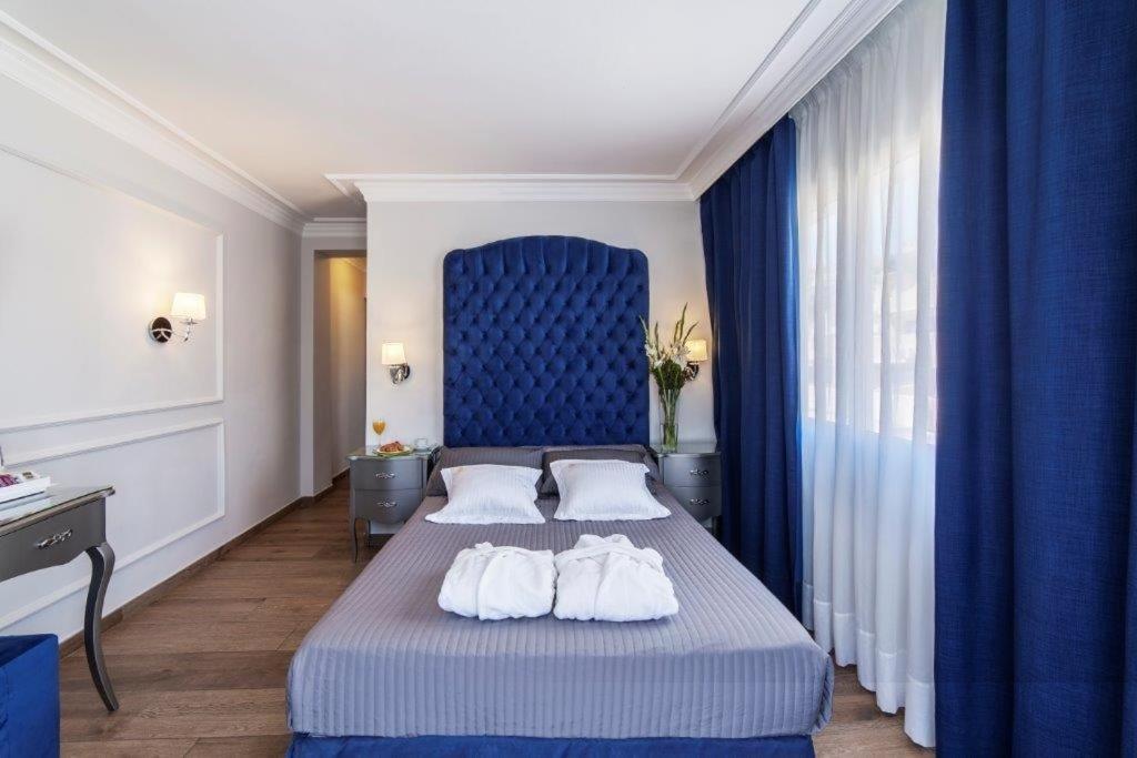 Double or Twin Room with Sea View - Photo 2