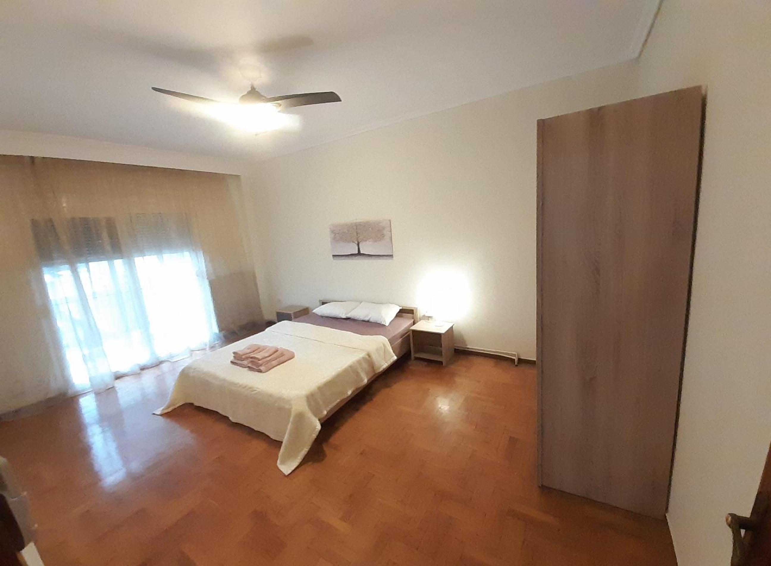 Three-Bedroom Apartment photo 3