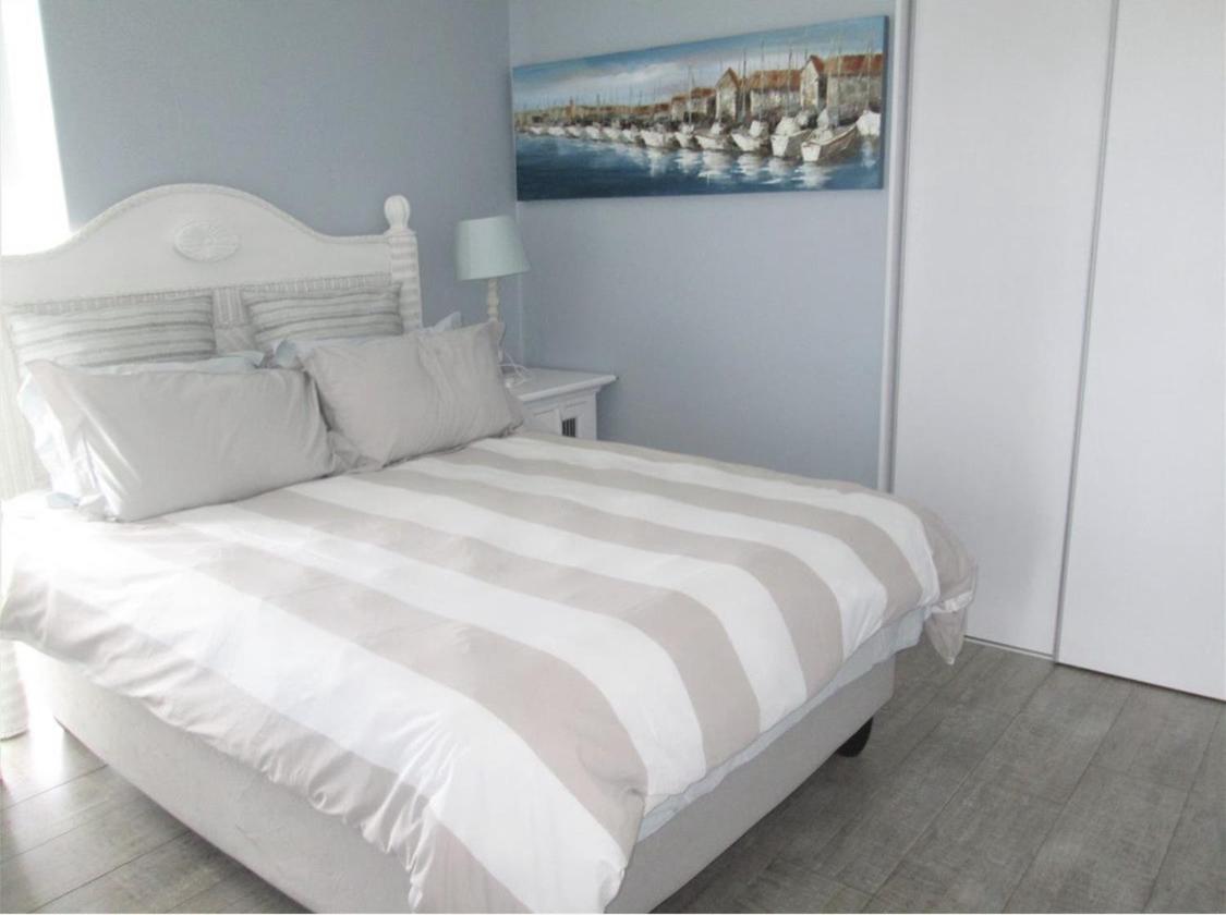 Two-Bedroom Apartment - Photo 4