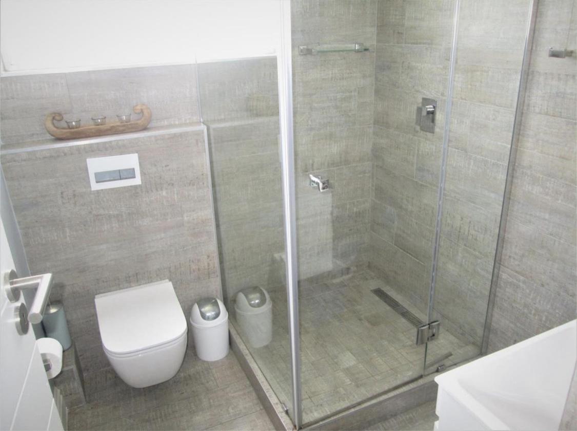 Two-Bedroom Apartment - Photo 5