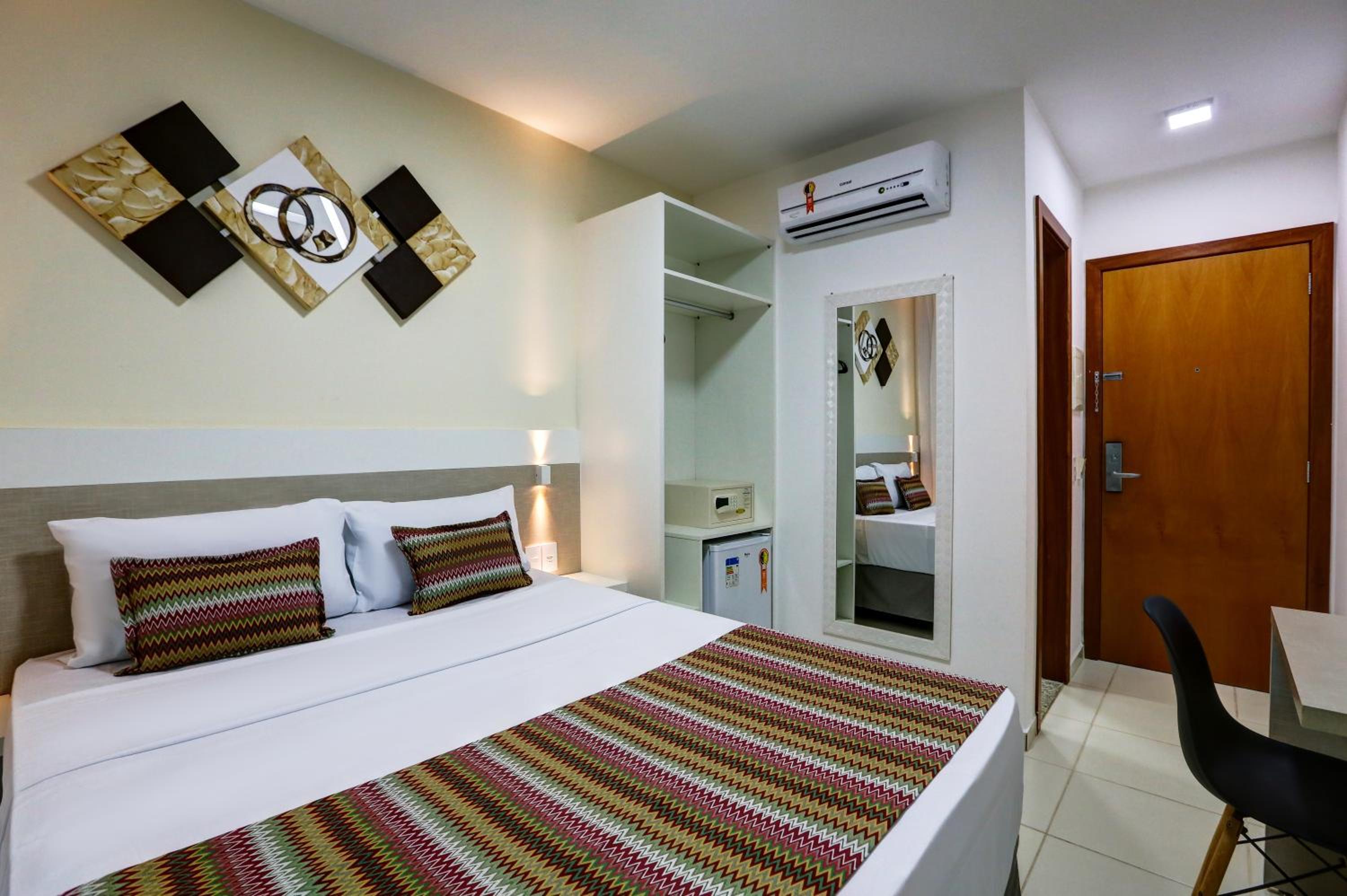 Standard Double Room - Photo 3