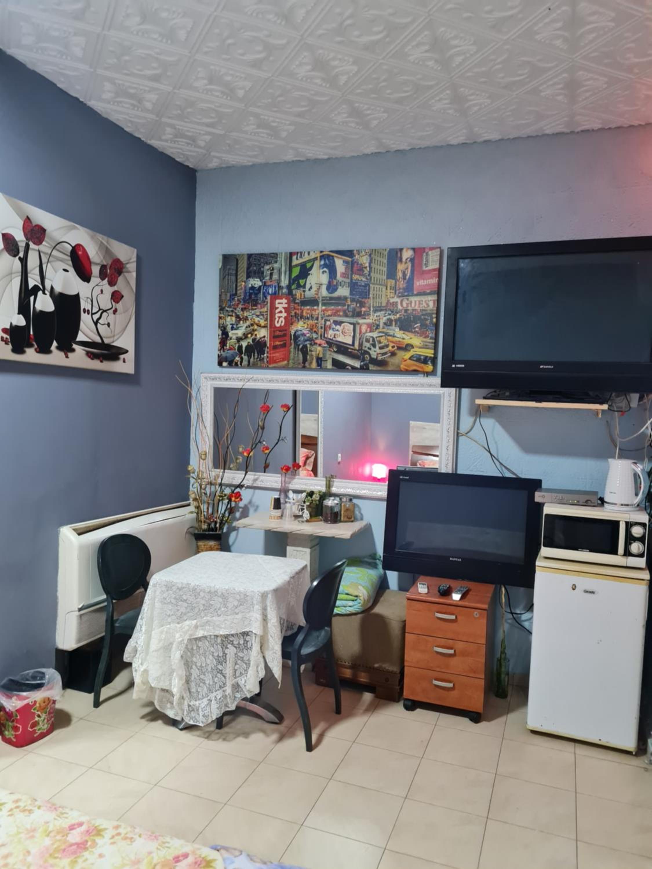Double Room - Photo 5