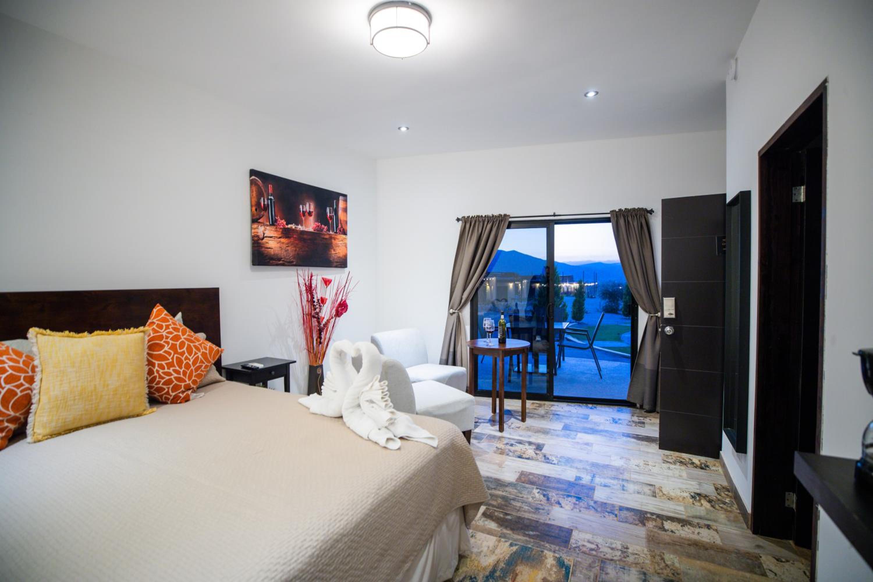 Superior King Room photo 3
