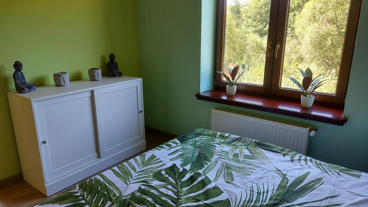 Family Room with Bathroom photo 2