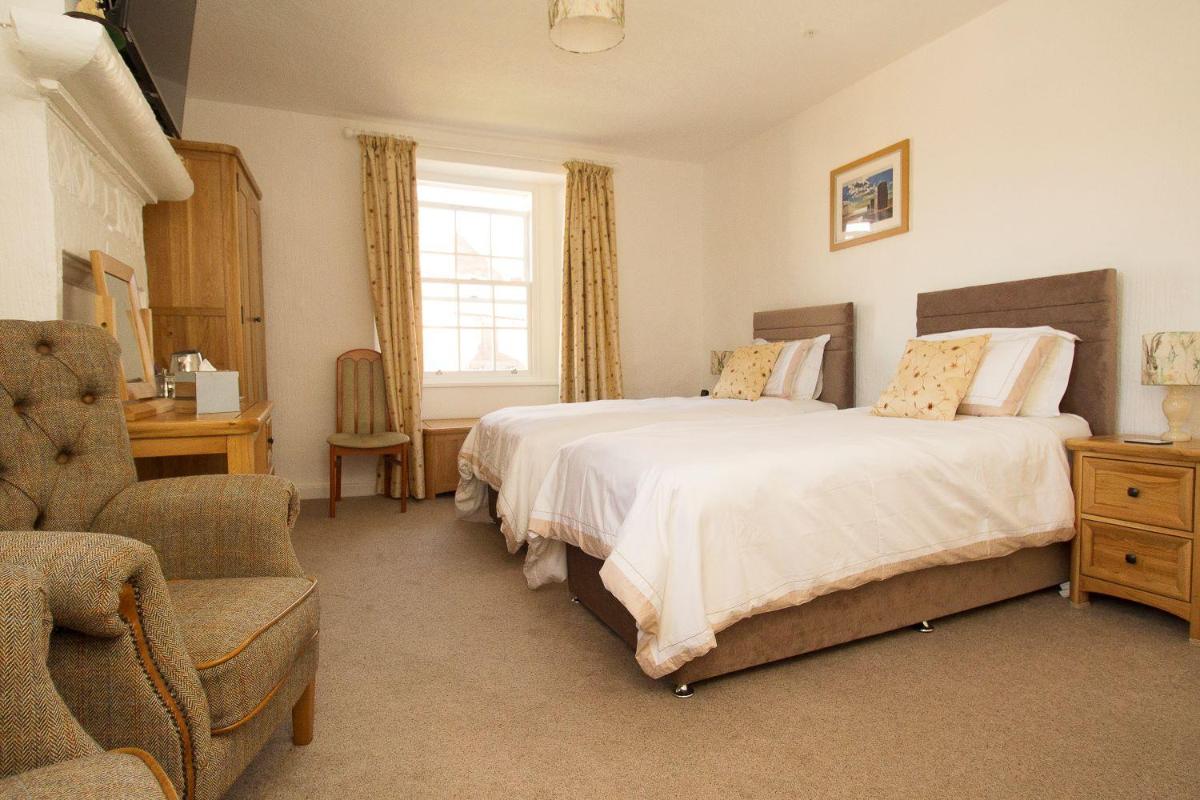 Standard Twin Room with Garden View photo 2