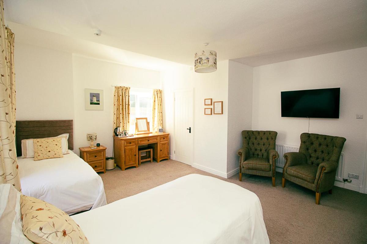 Triple Room with Garden View