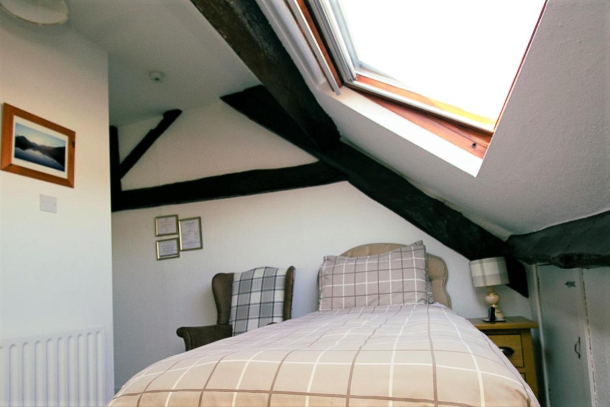 Single Room photo 3