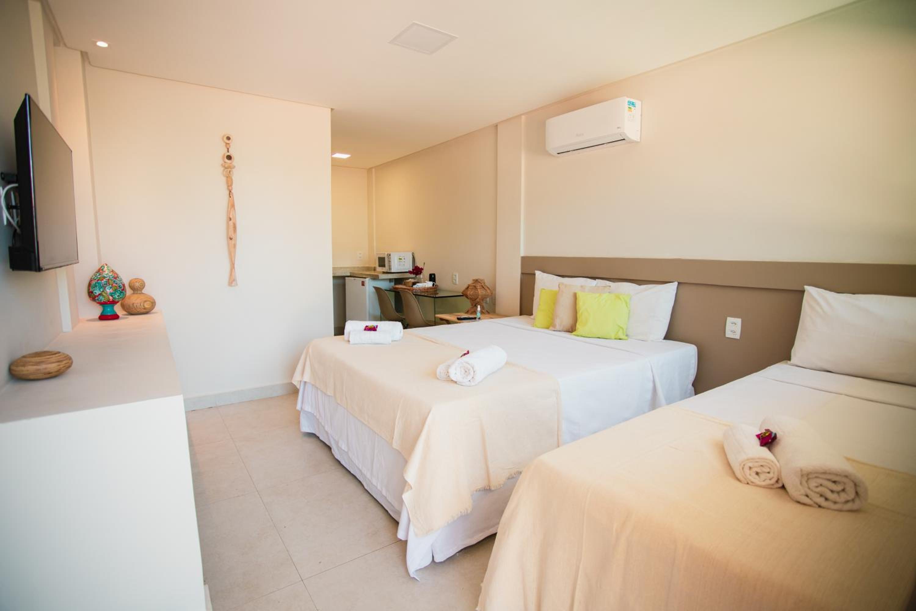 Deluxe Triple Room - Photo 7