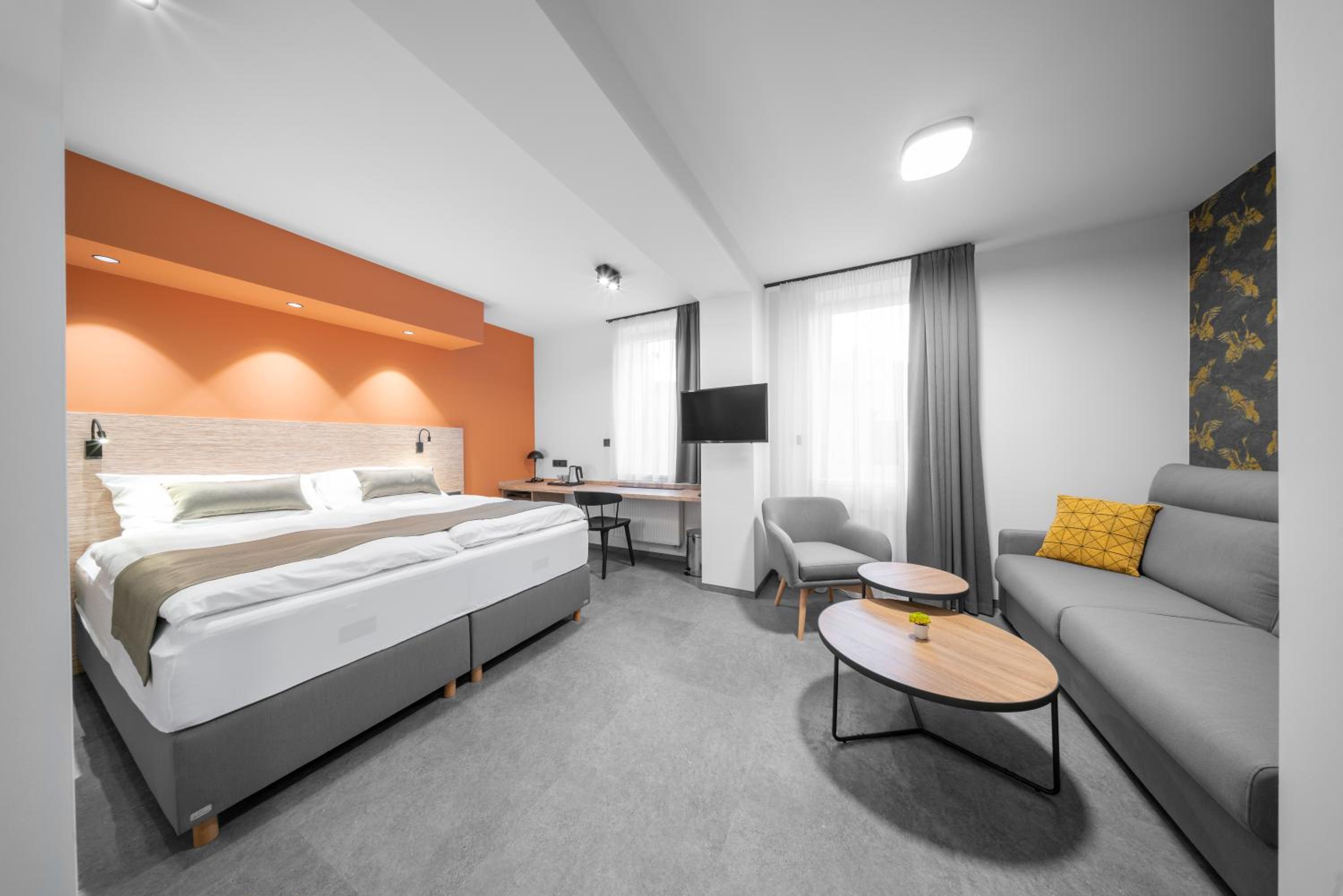 Superior Deluxe Double or Twin Room  - Photo 1