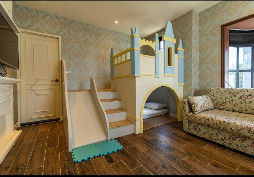 Triple Room with Bath photo 1