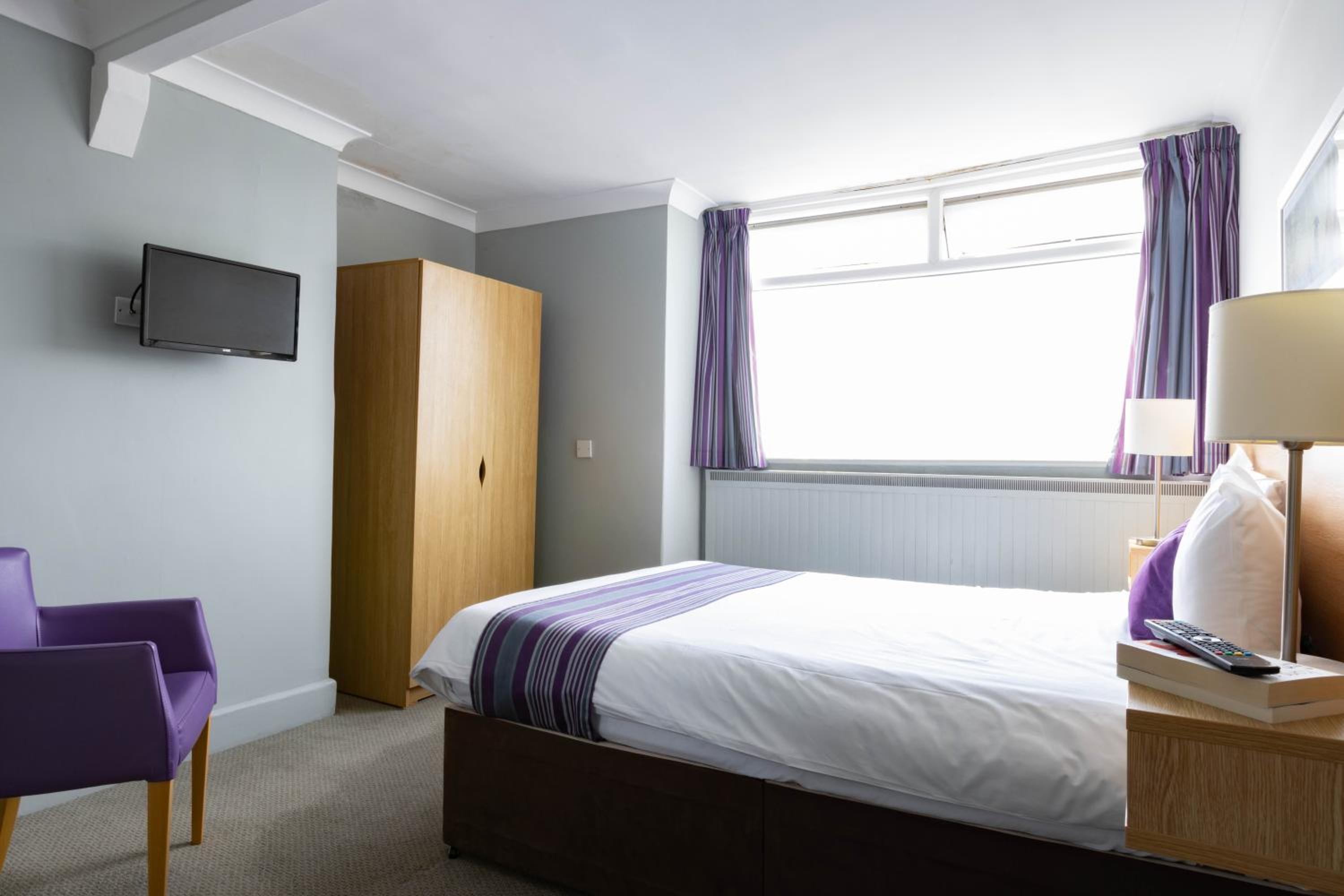 Double Room with Sea View - Photo 2
