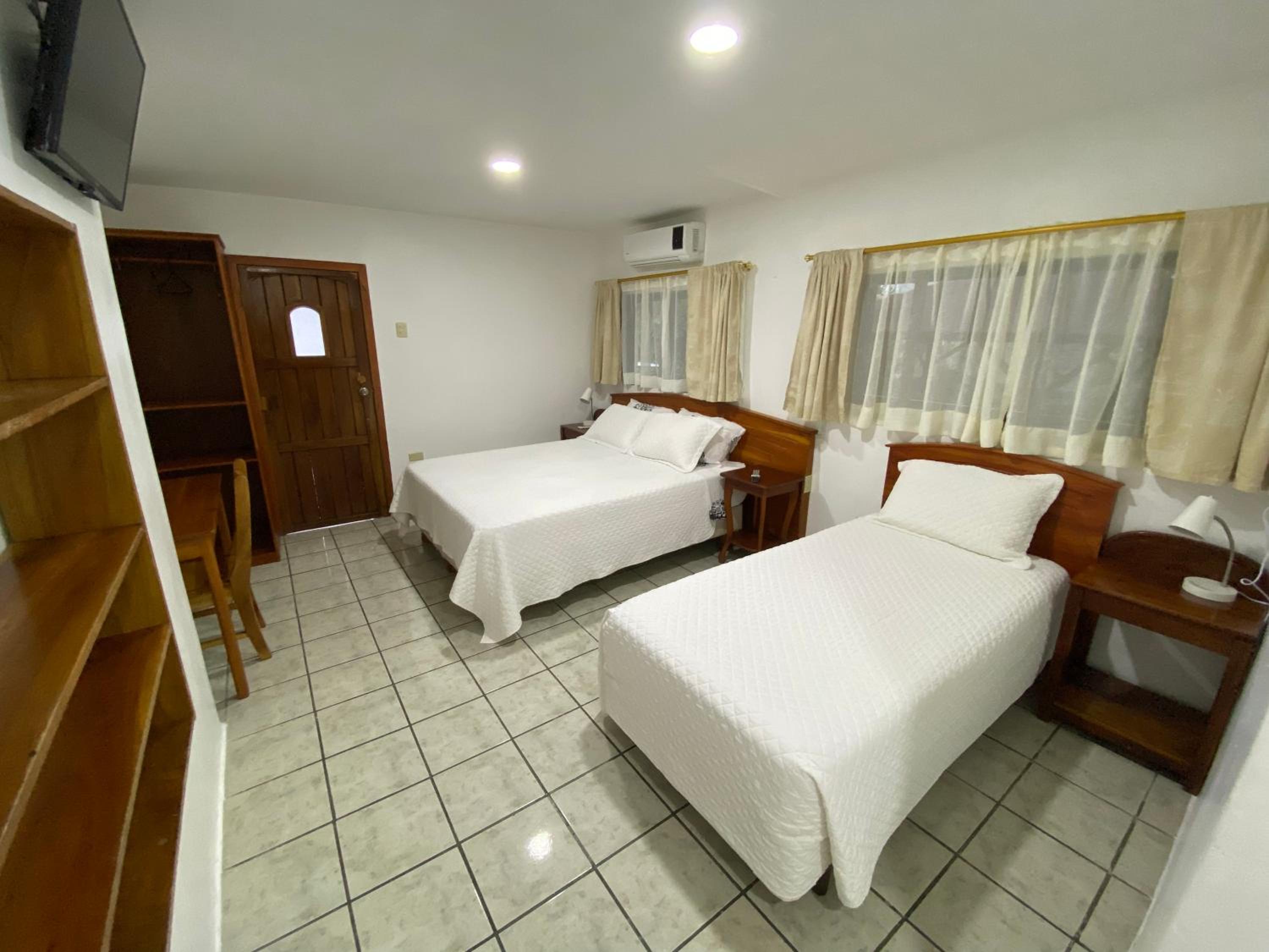 Triple Room photo 3