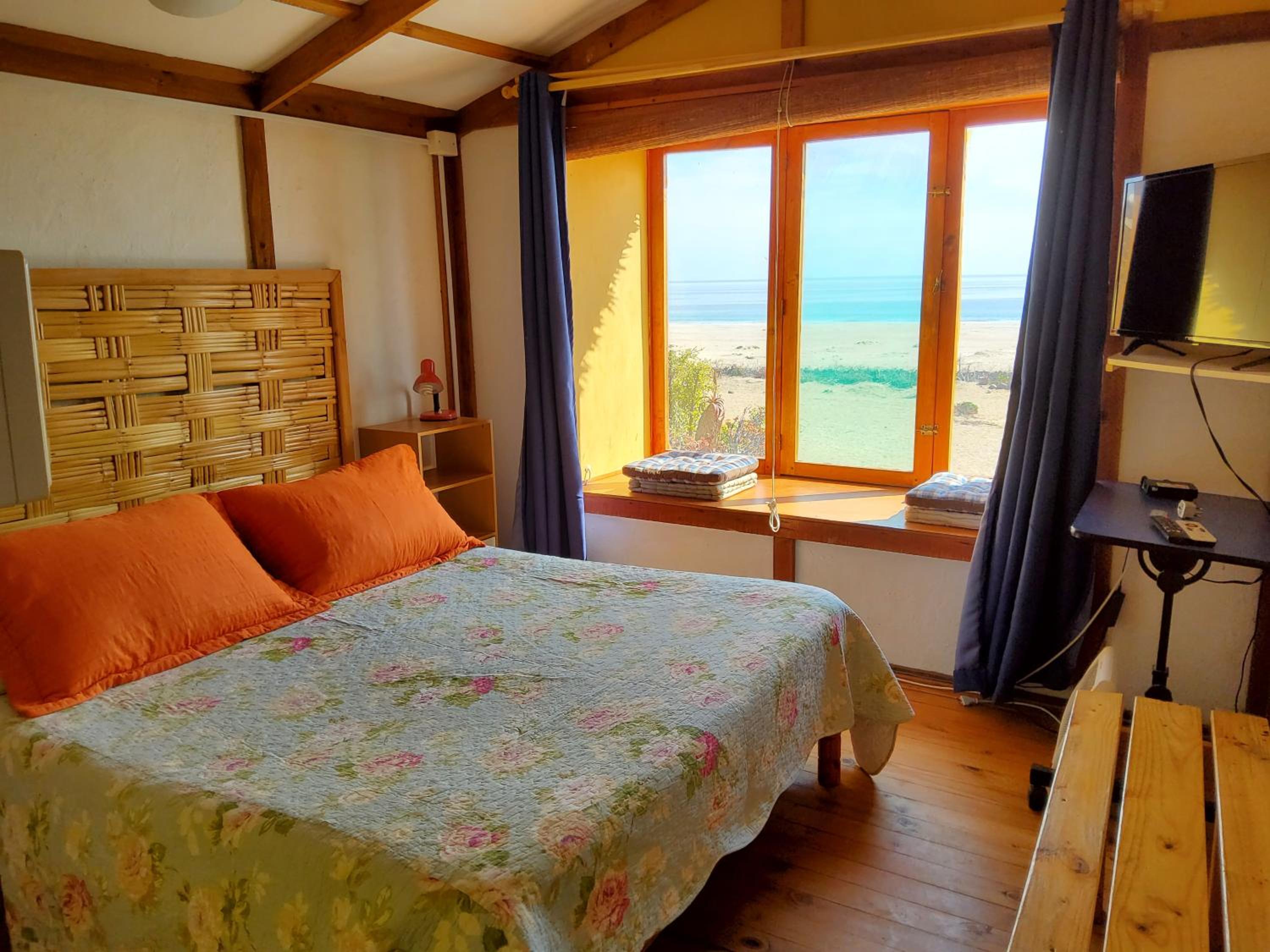 Two-Bedroom Cabin  photo 3