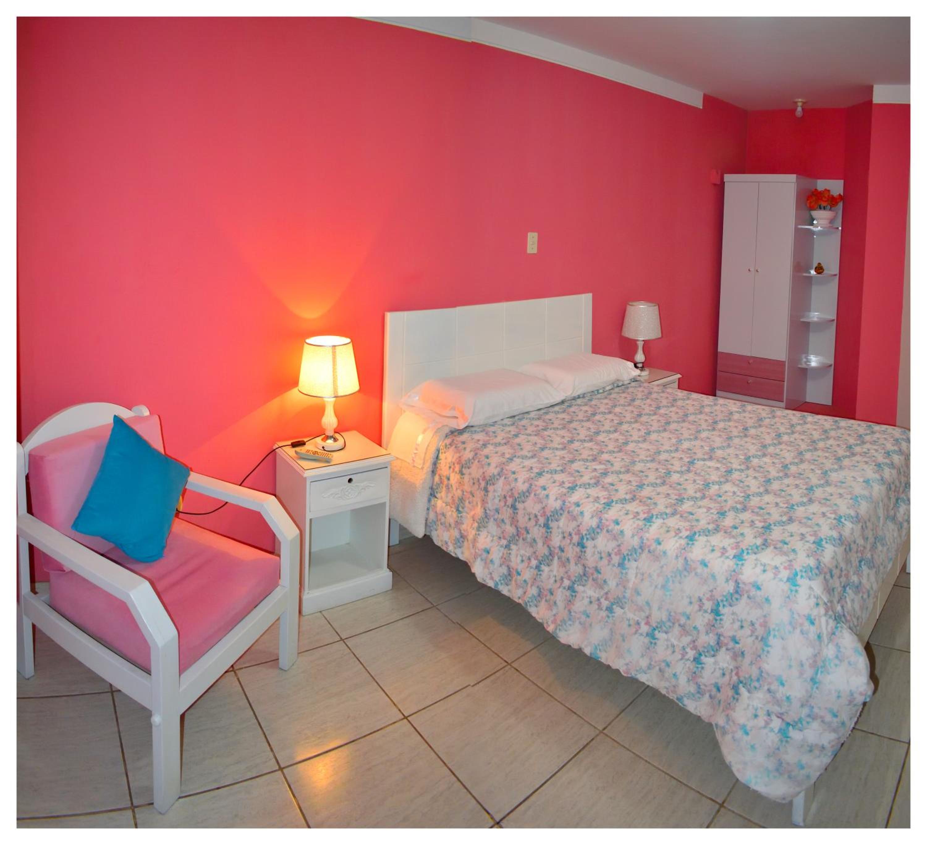 Double Room with Shared Bathroom photo 1