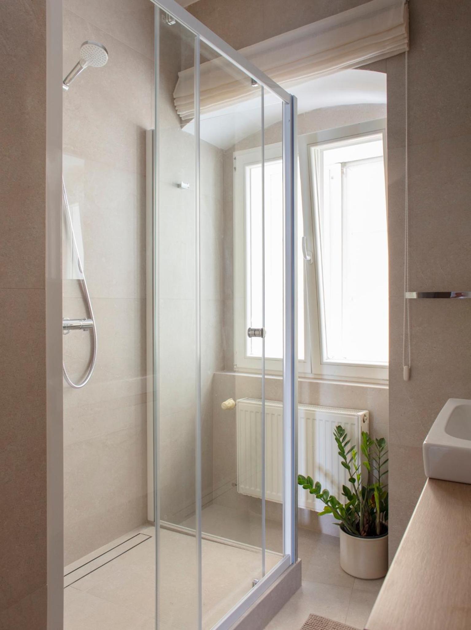 One-Bedroom Apartment - Photo 10