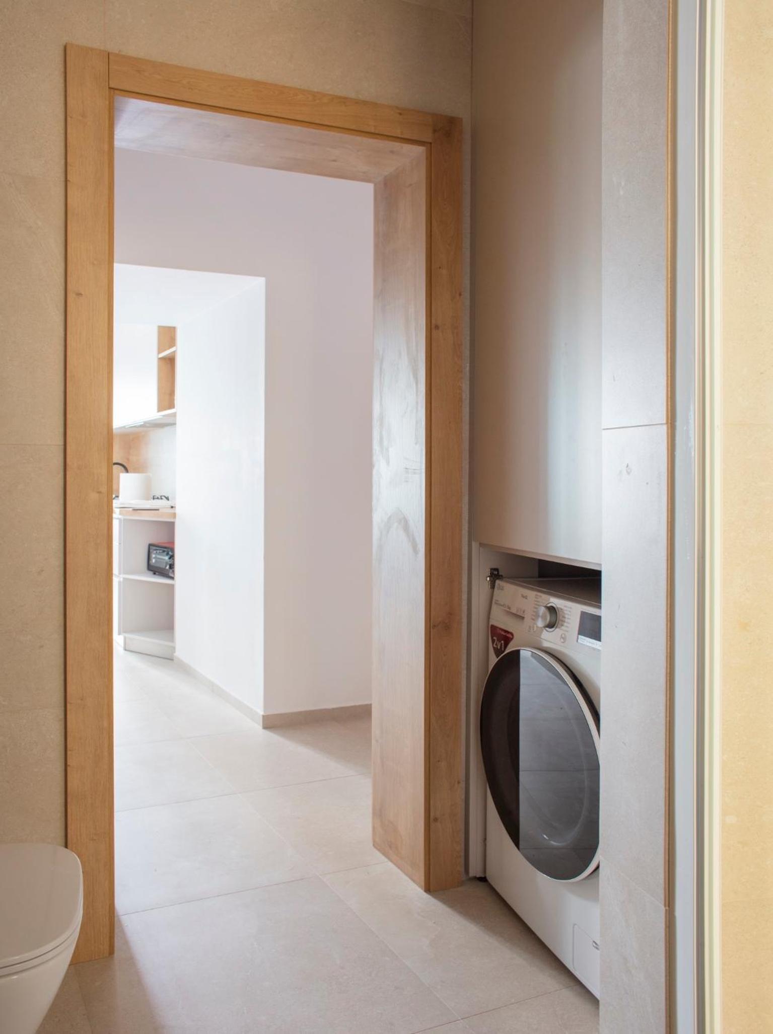 One-Bedroom Apartment - Photo 6