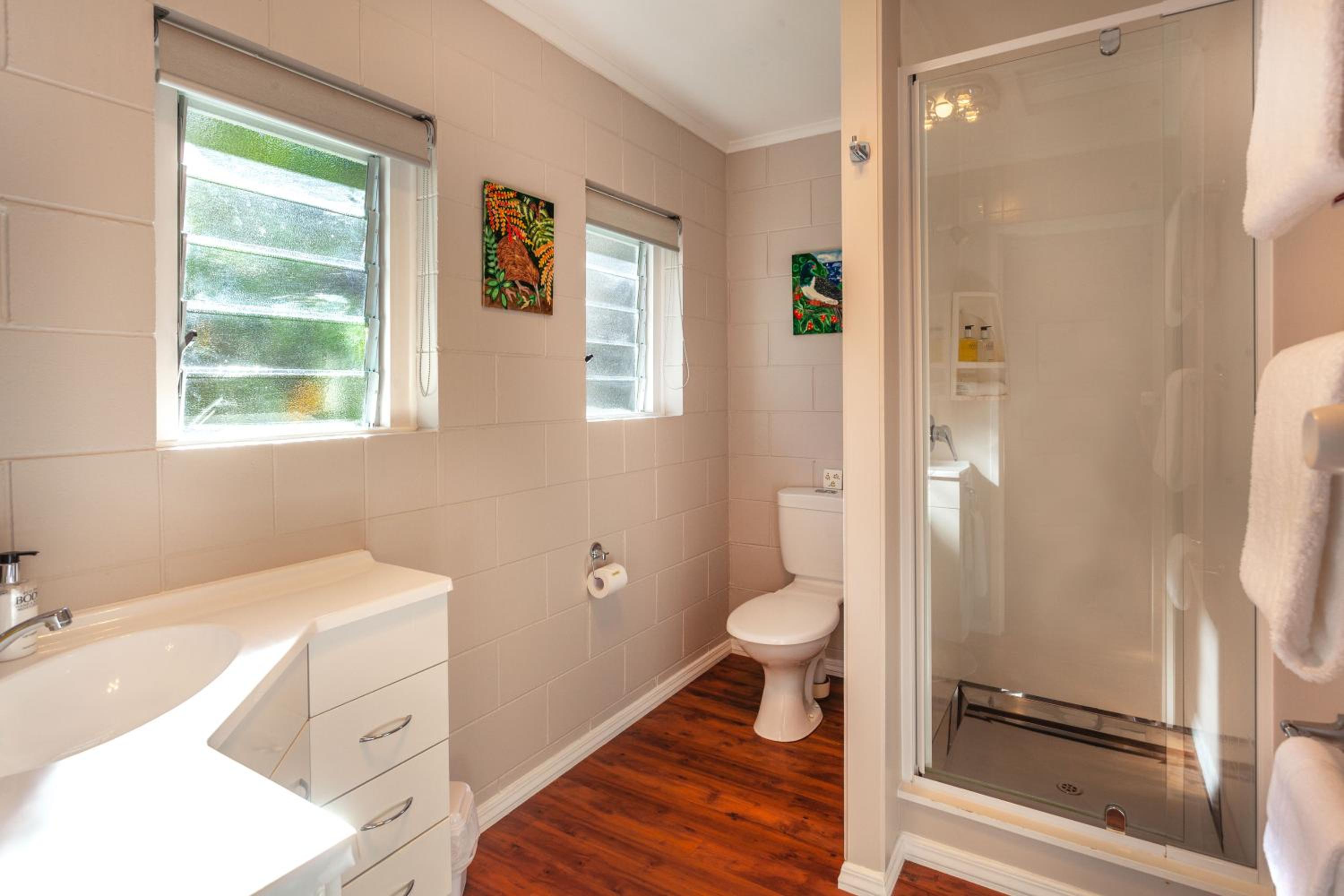 One-Bedroom Apartment - Photo 6