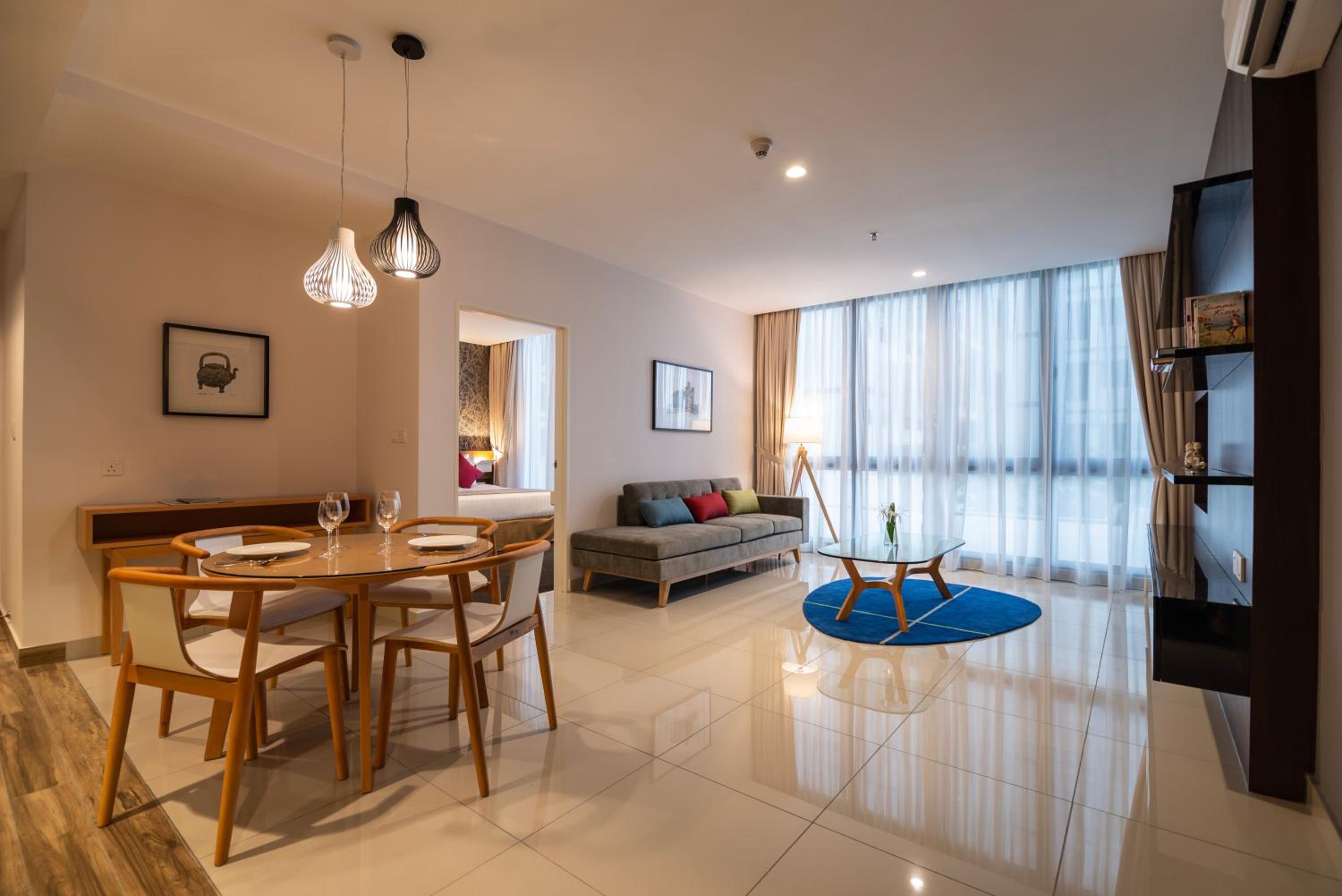 Classic Suite - East - Photo 1