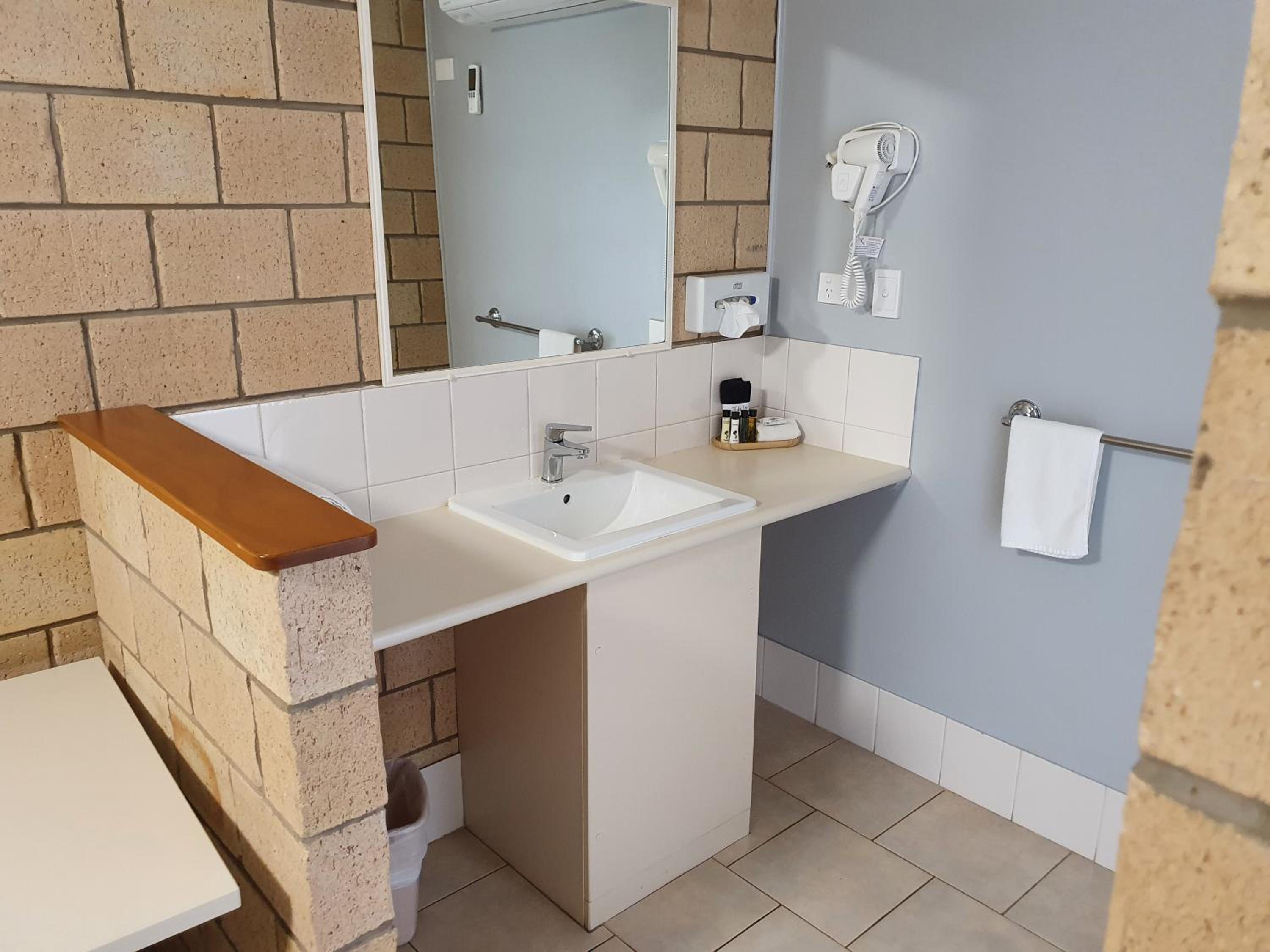 Double or Twin Room photo 2