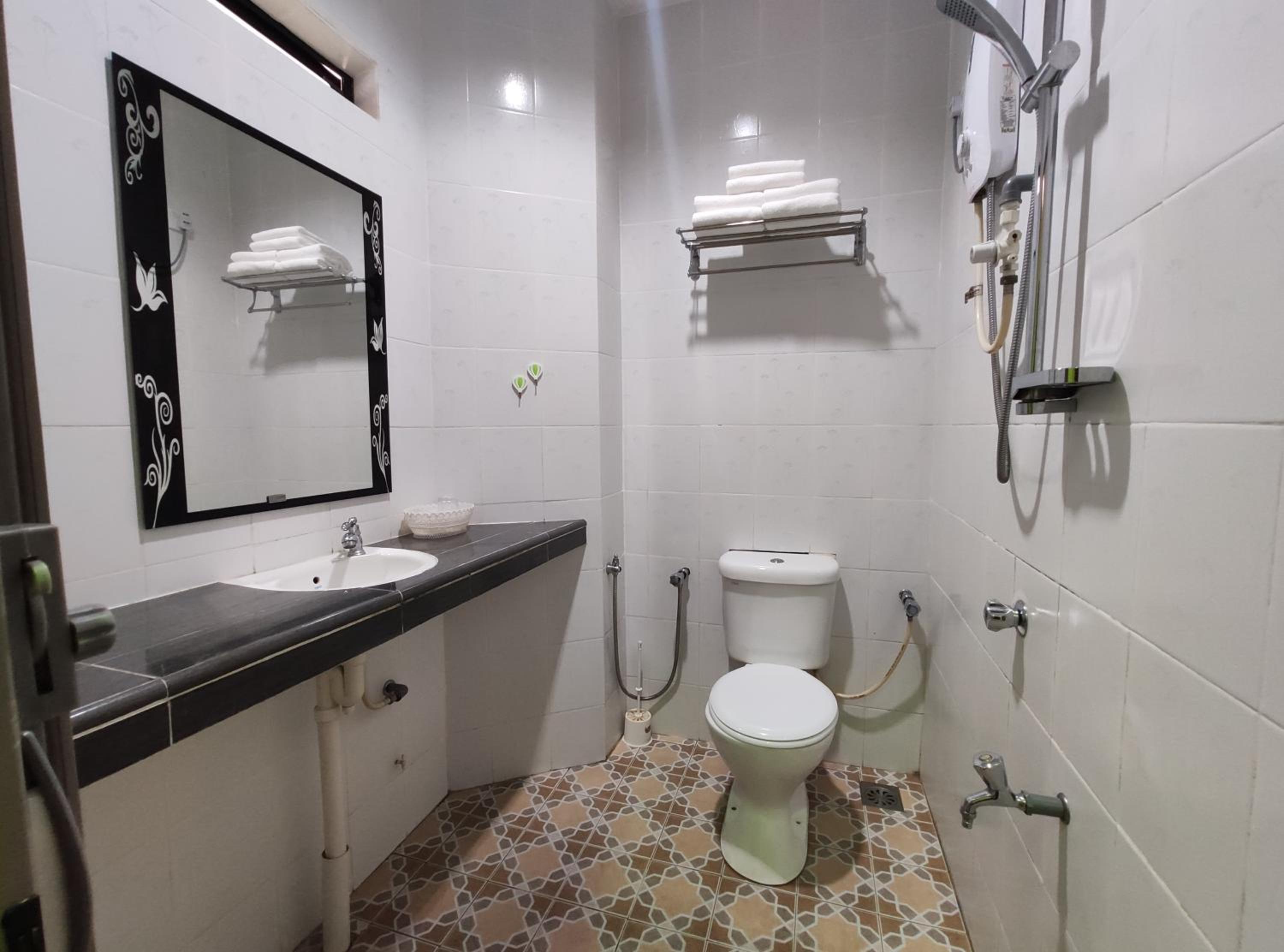 Deluxe Triple Room - Photo 4