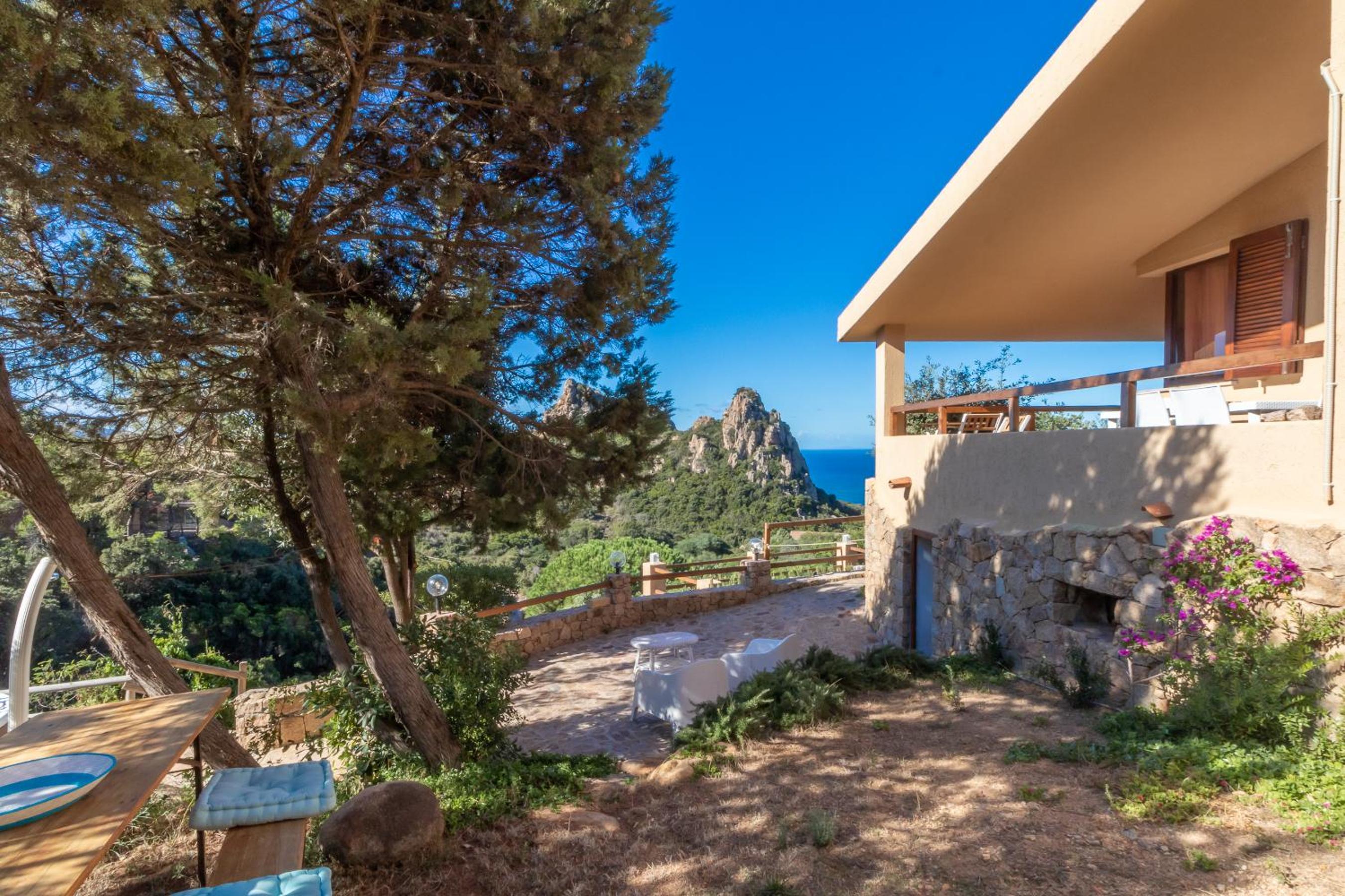 Villa with Sea View - Photo 26