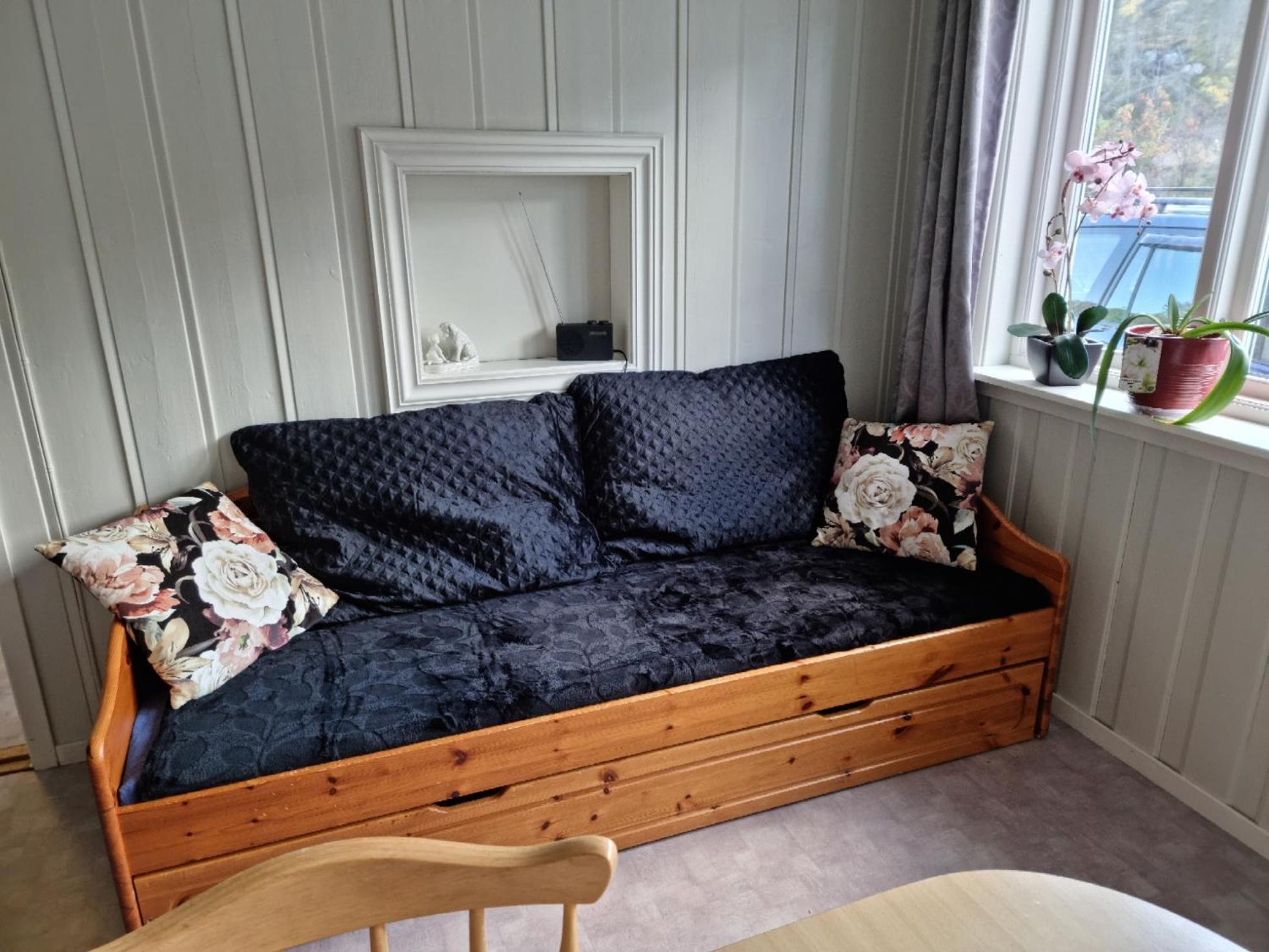 One-Bedroom Apartment - Photo 19