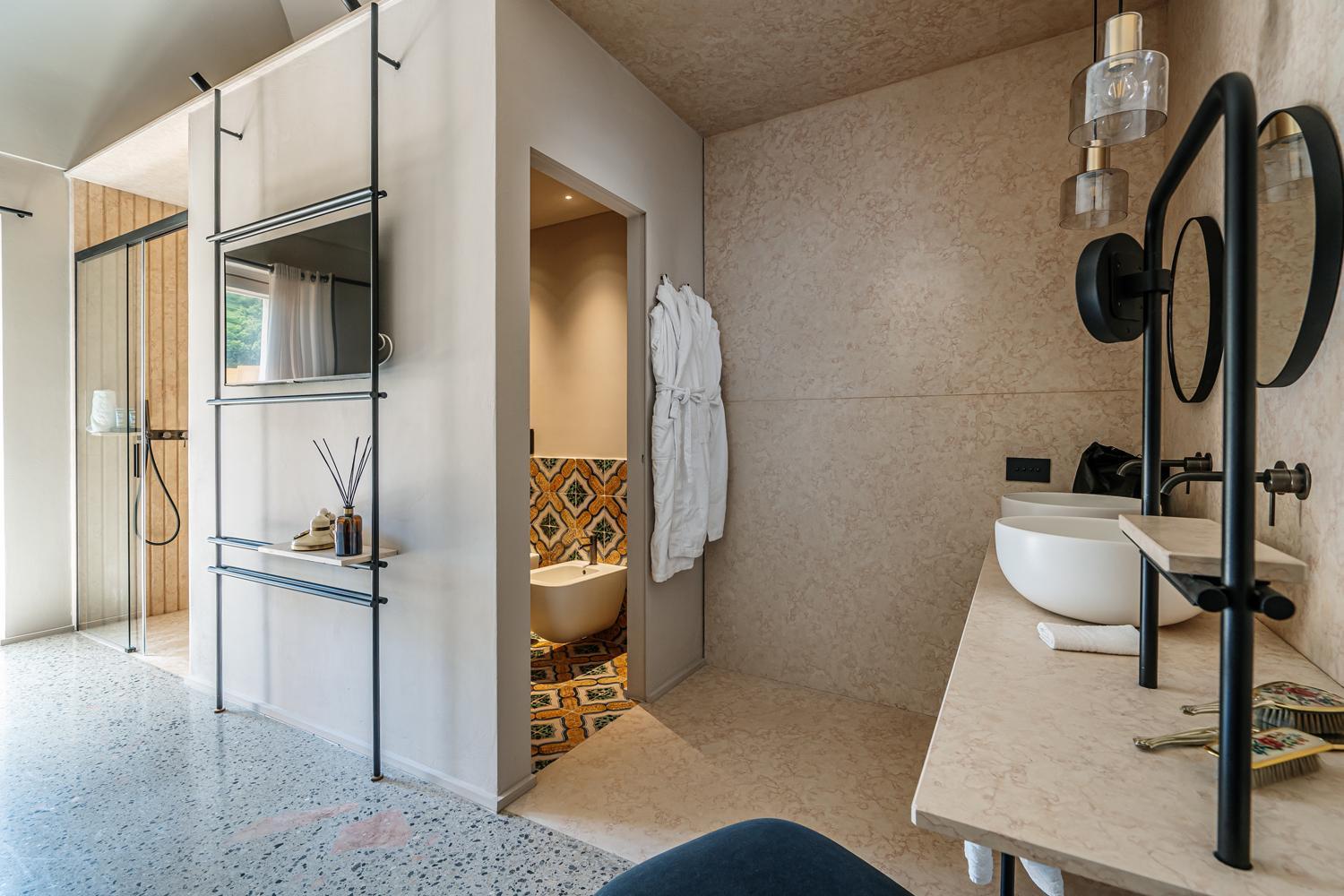 Double Room with Balcony photo 2