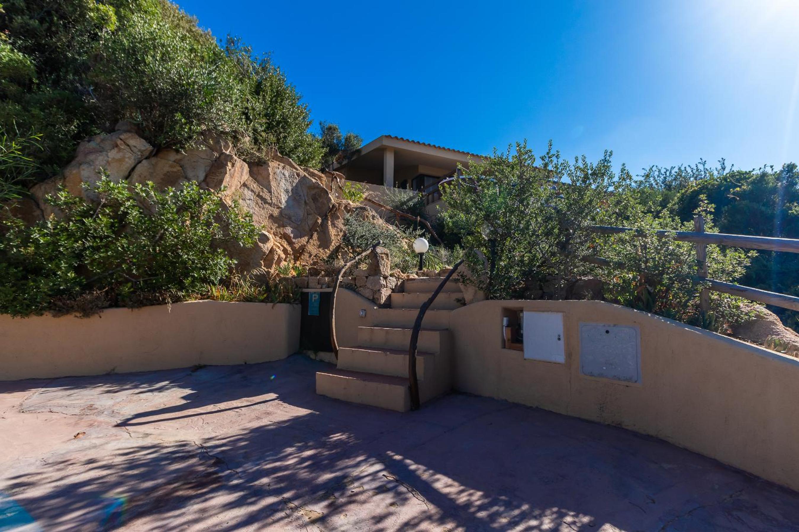 Villa with Sea View - Photo 8