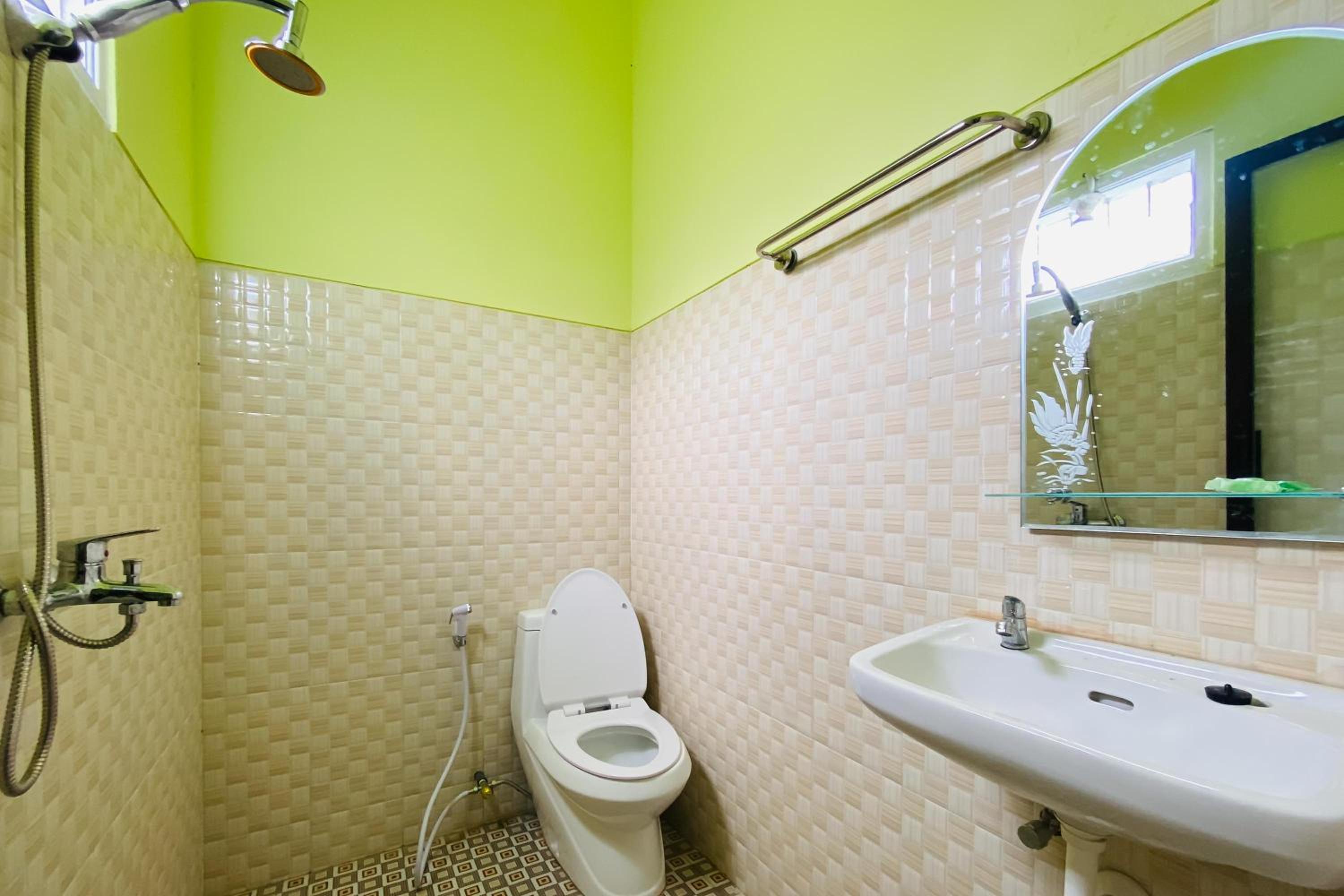 Standard Double Room - Photo 4