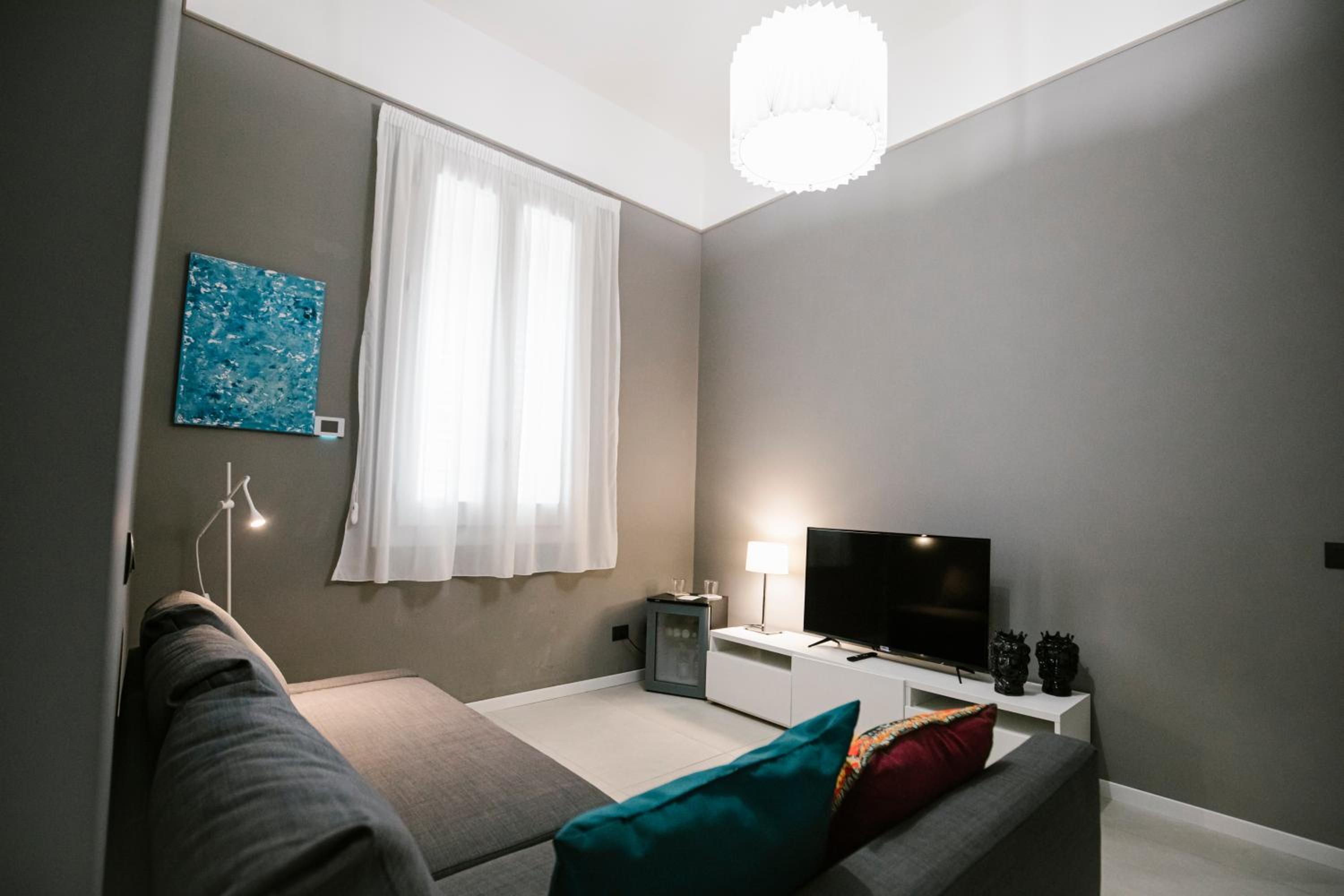 Suite - Photo 6