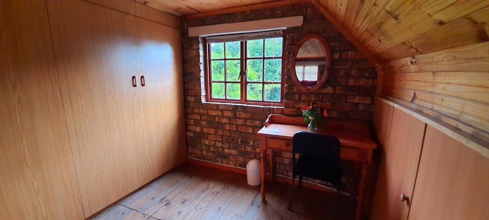 One-Bedroom Apartment - Photo 7