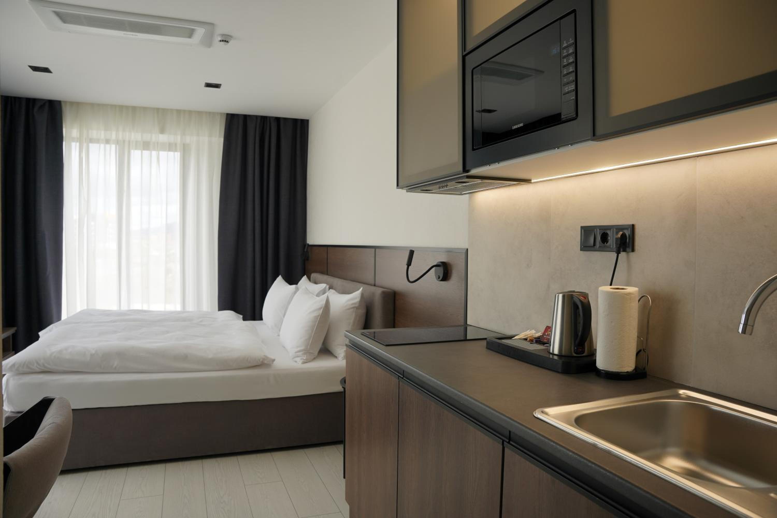 Deluxe Apartment