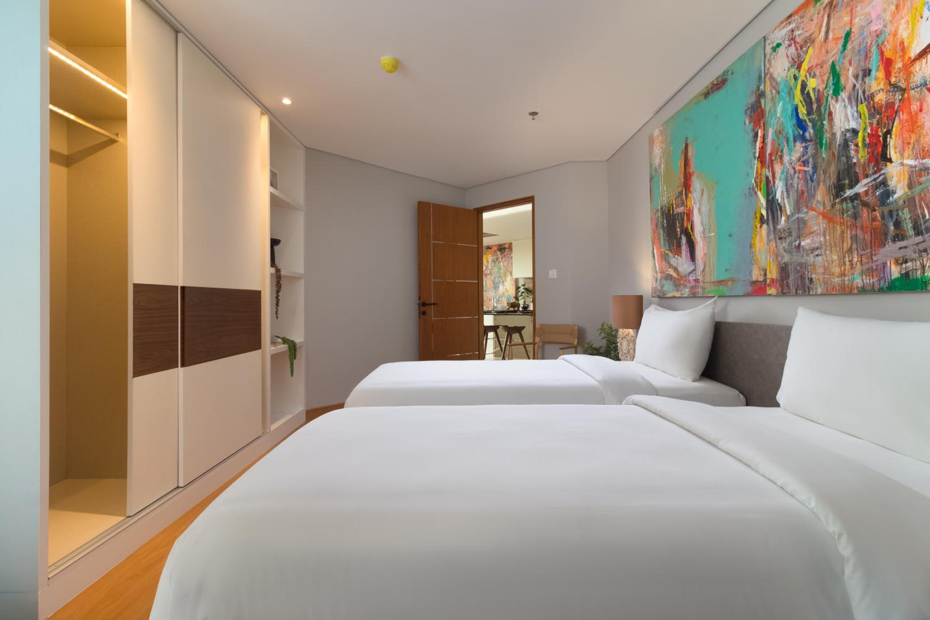 Two-Bedroom Suite - Photo 9