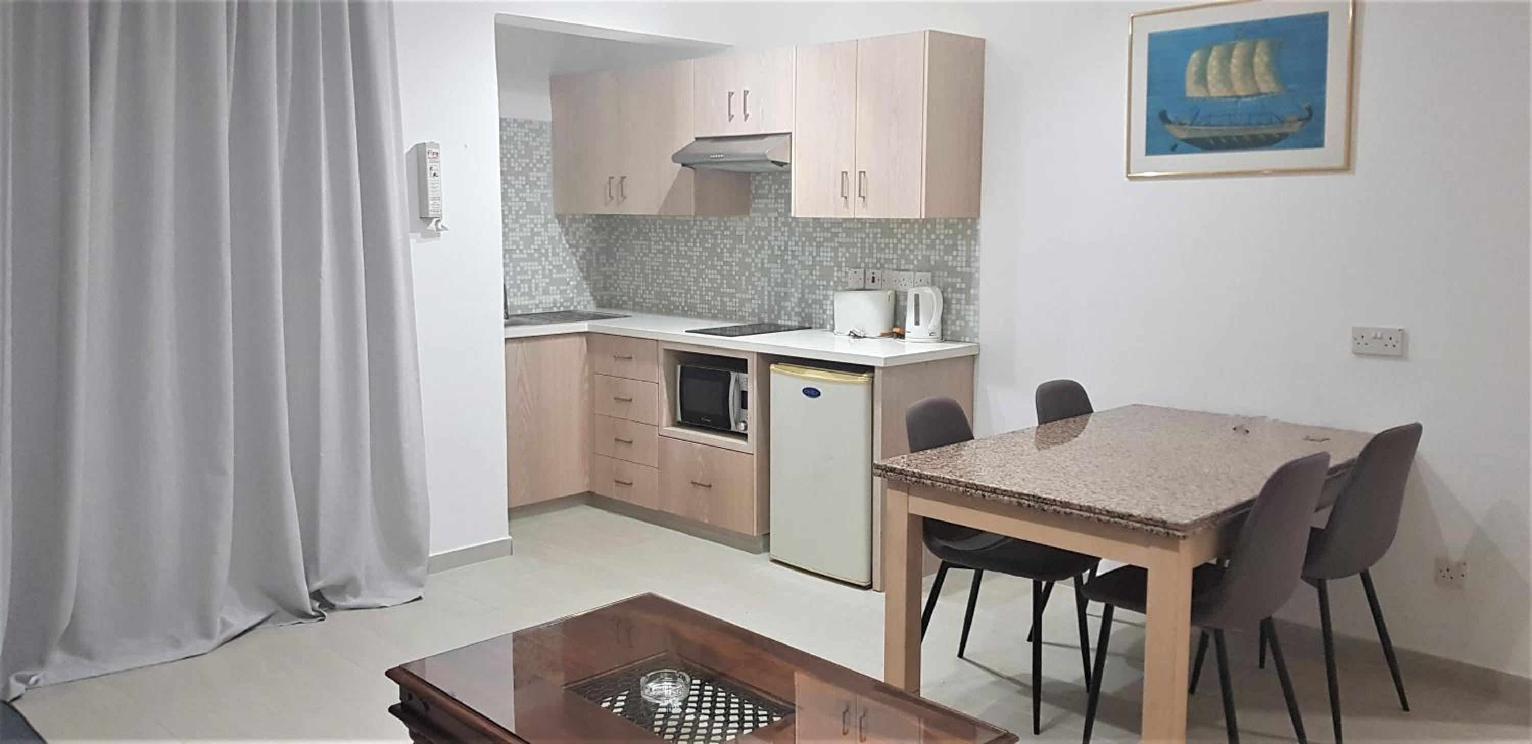 Superior One-Bedroom Apartment - Photo 6