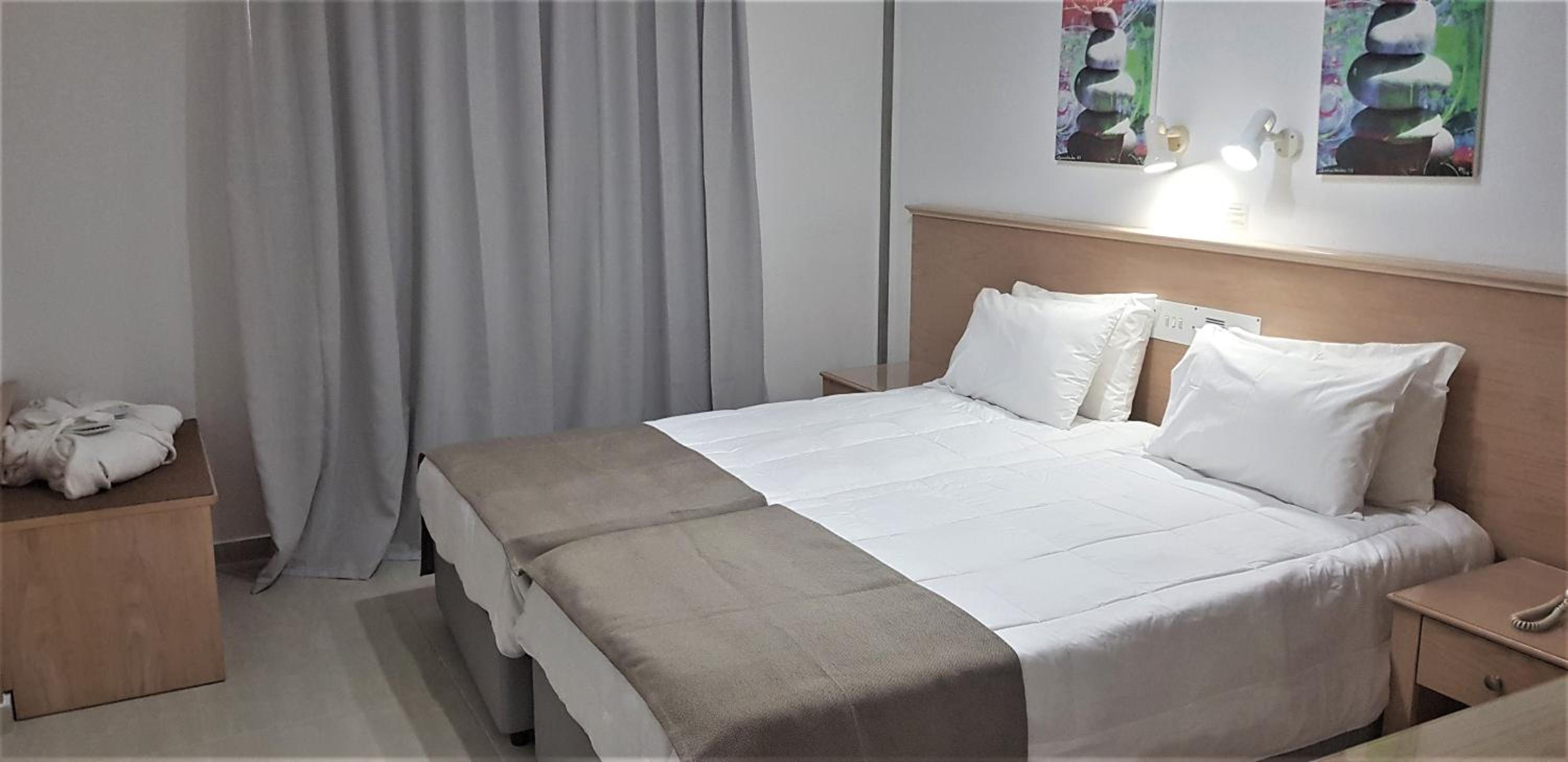 Superior One-Bedroom Apartment - Photo 7