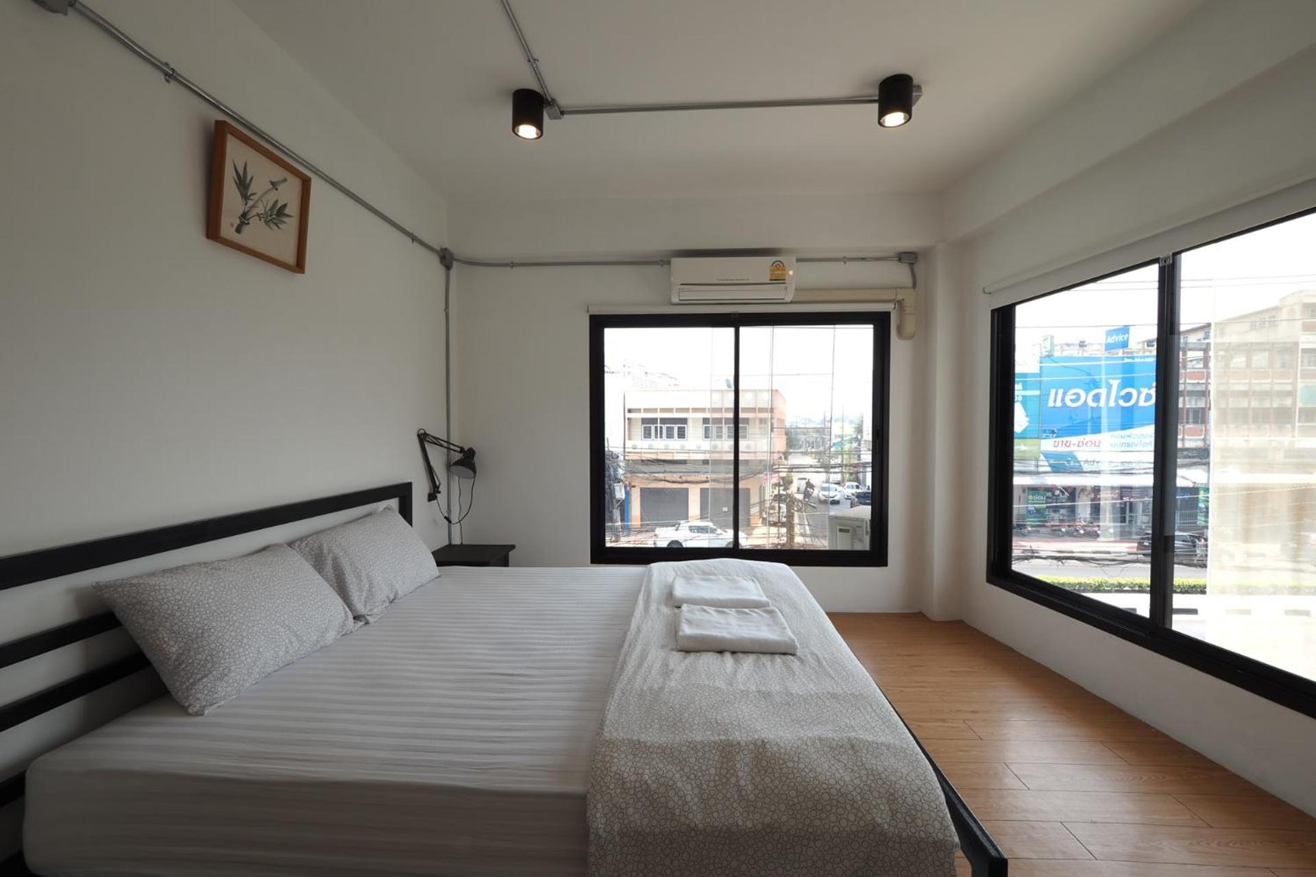 Deluxe Double Room - Photo 8