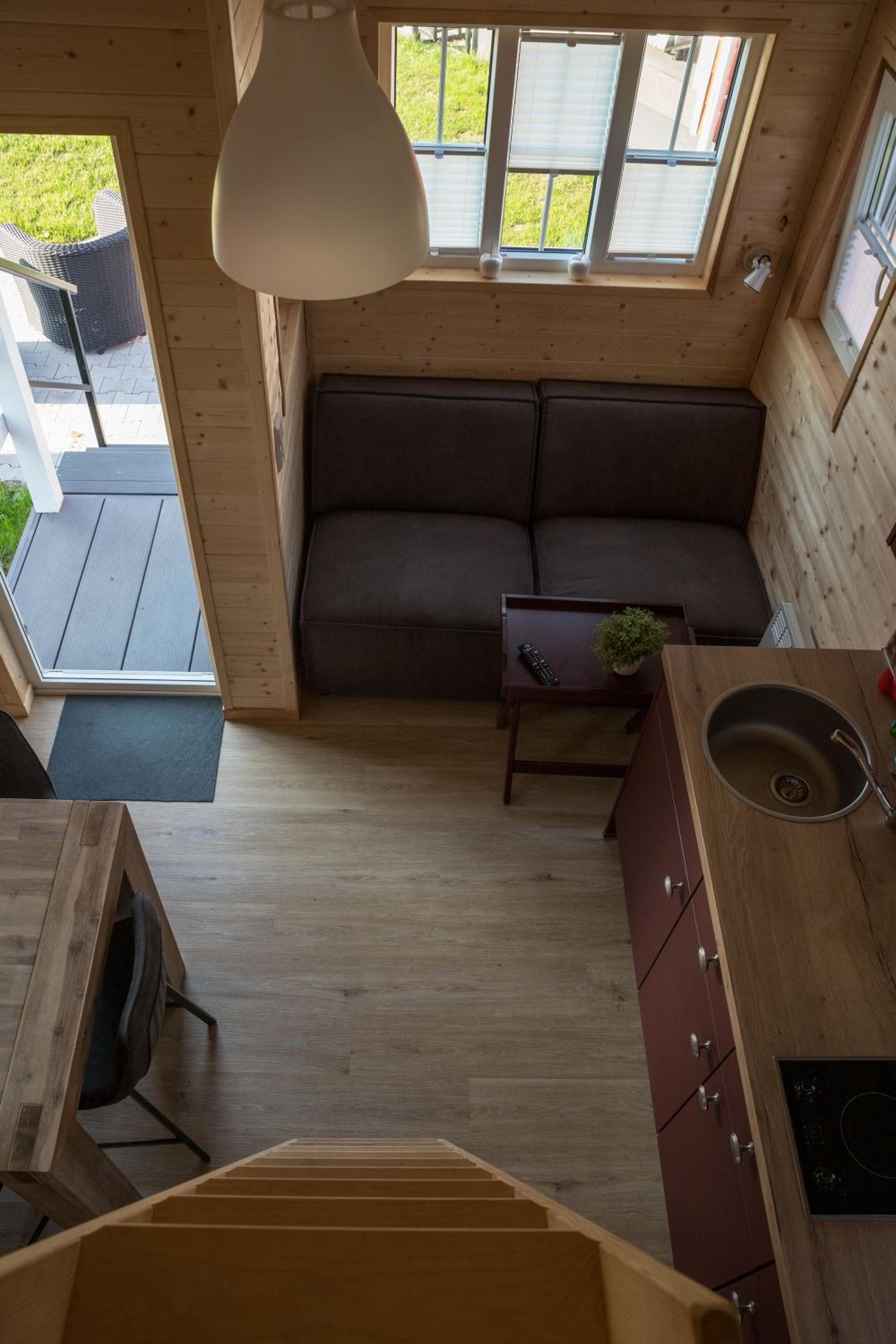 Mobile Home photo 2