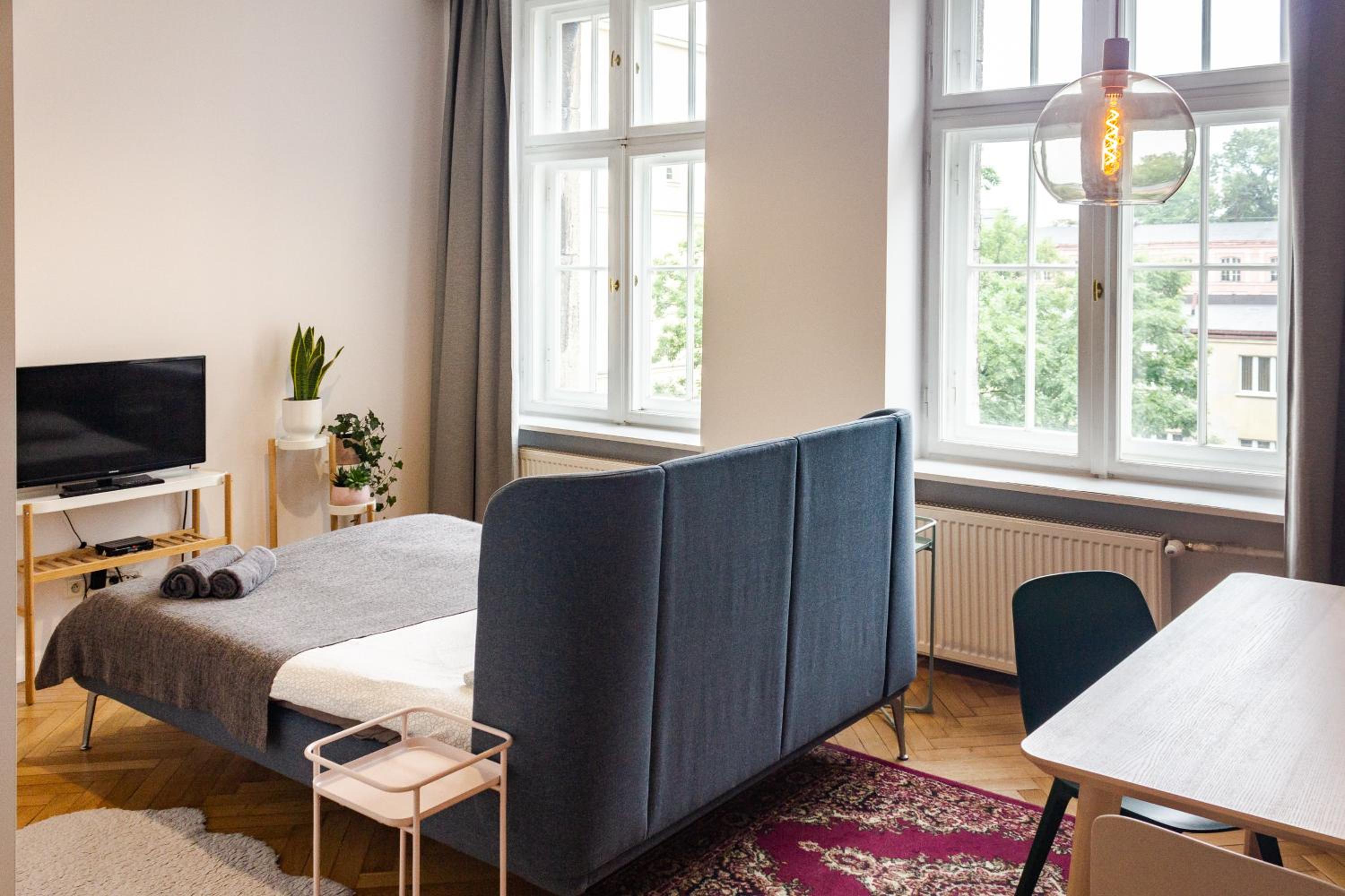 Apartment - Photo 2