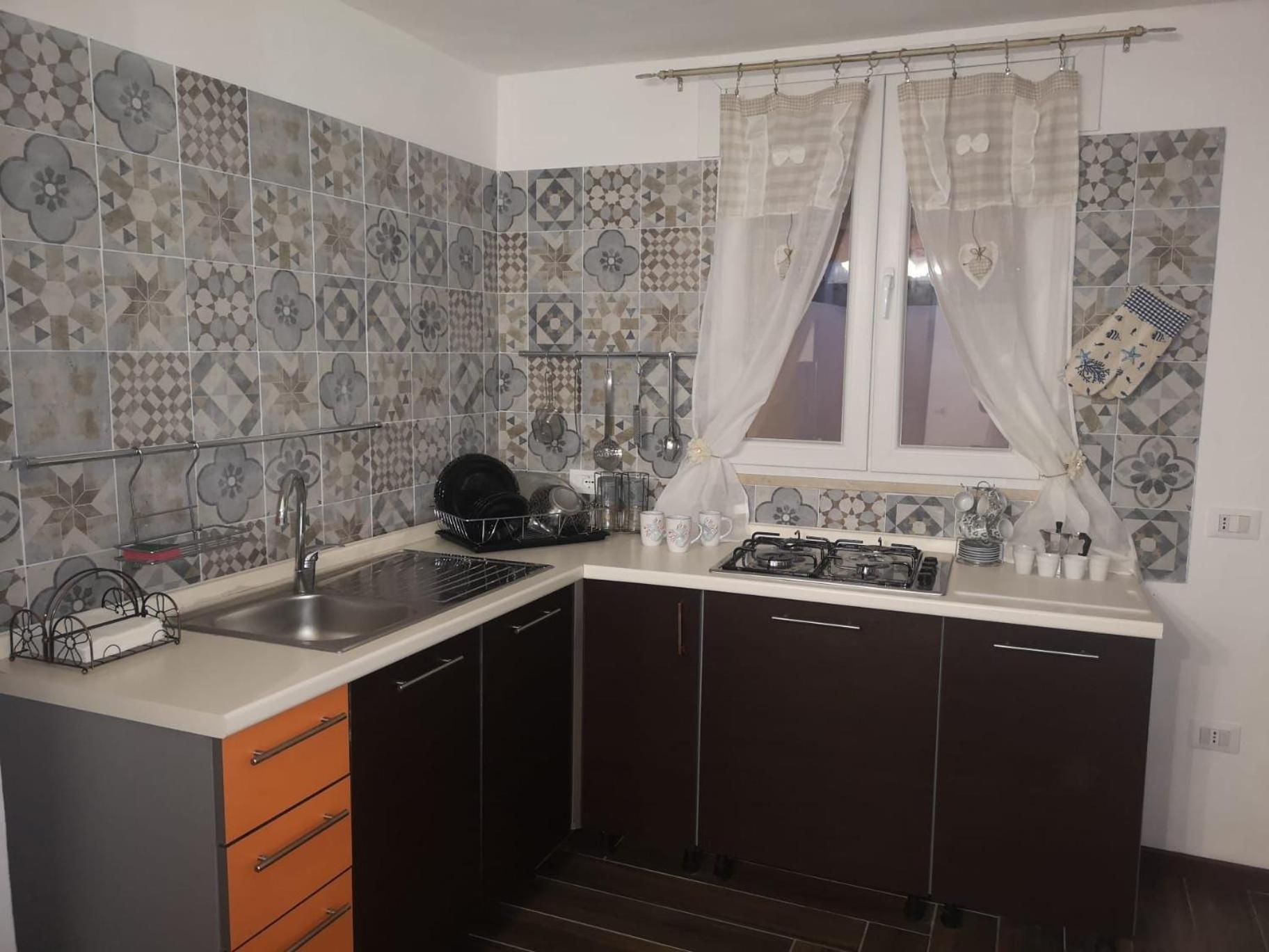 One-Bedroom House - Photo 35