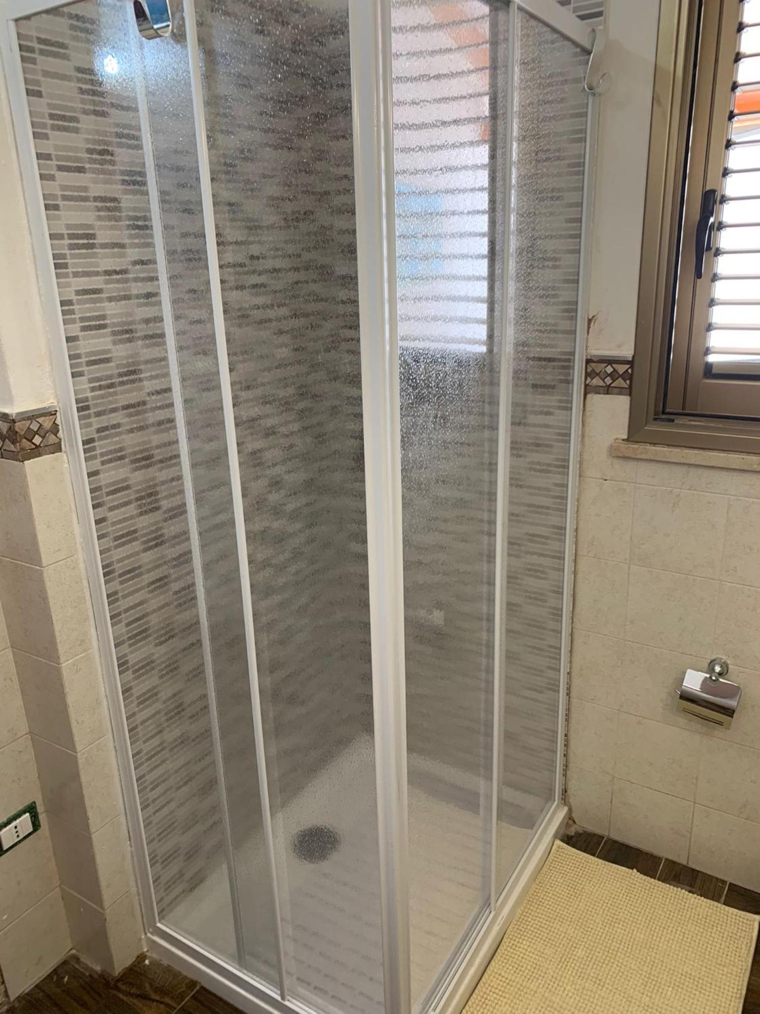 One-Bedroom House - Photo 27