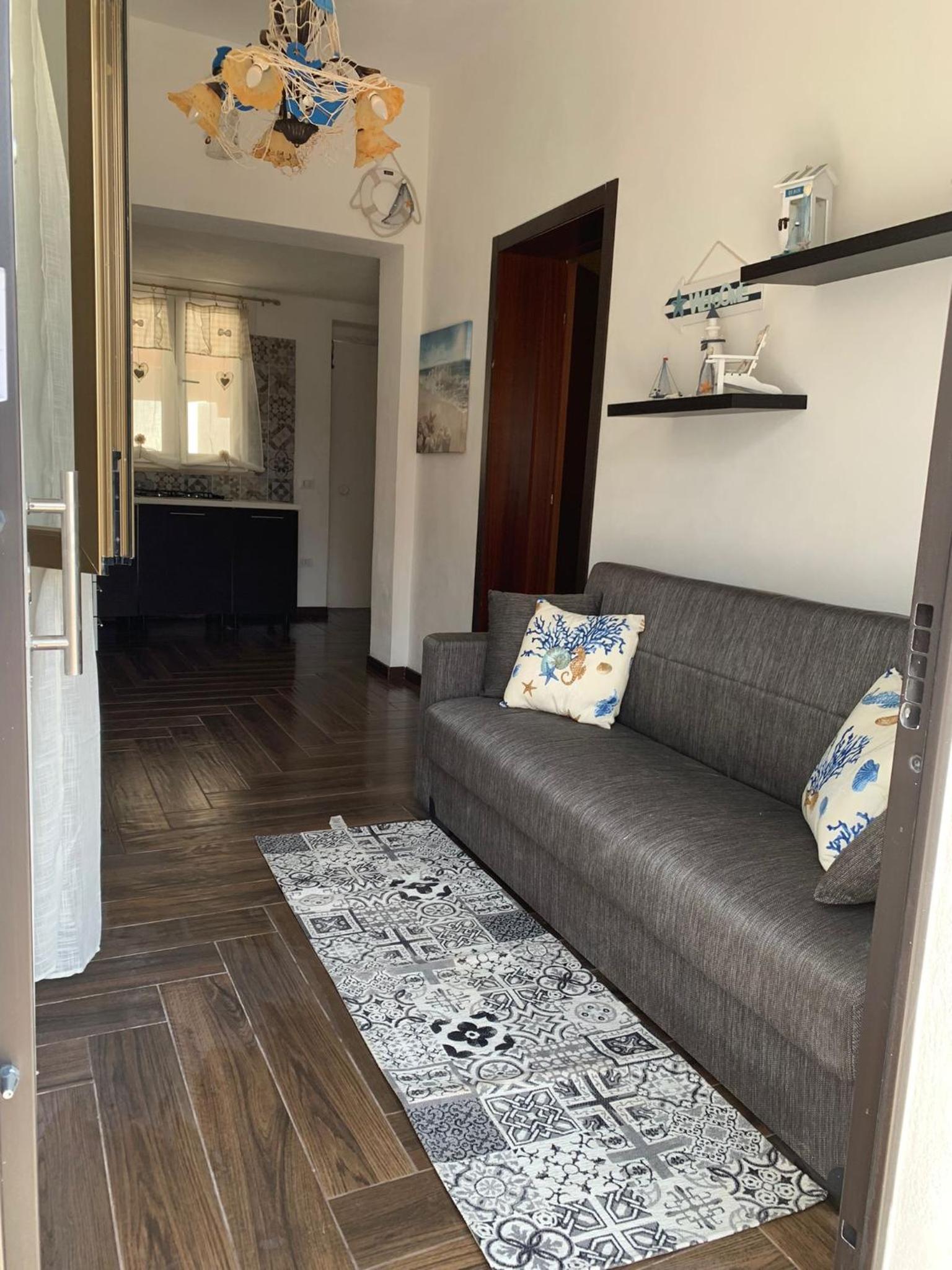 One-Bedroom House - Photo 33
