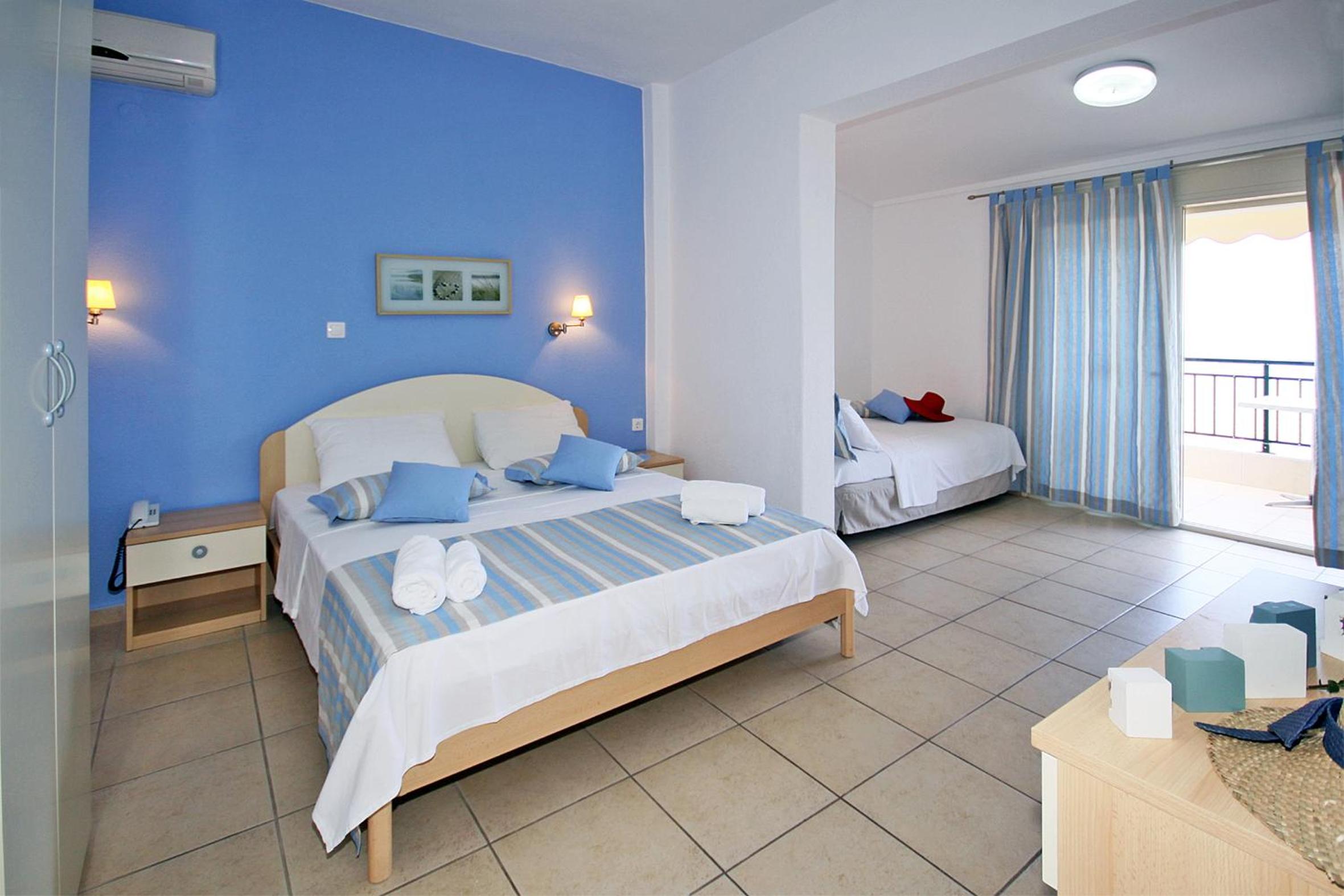 Deluxe Suite with Sea View