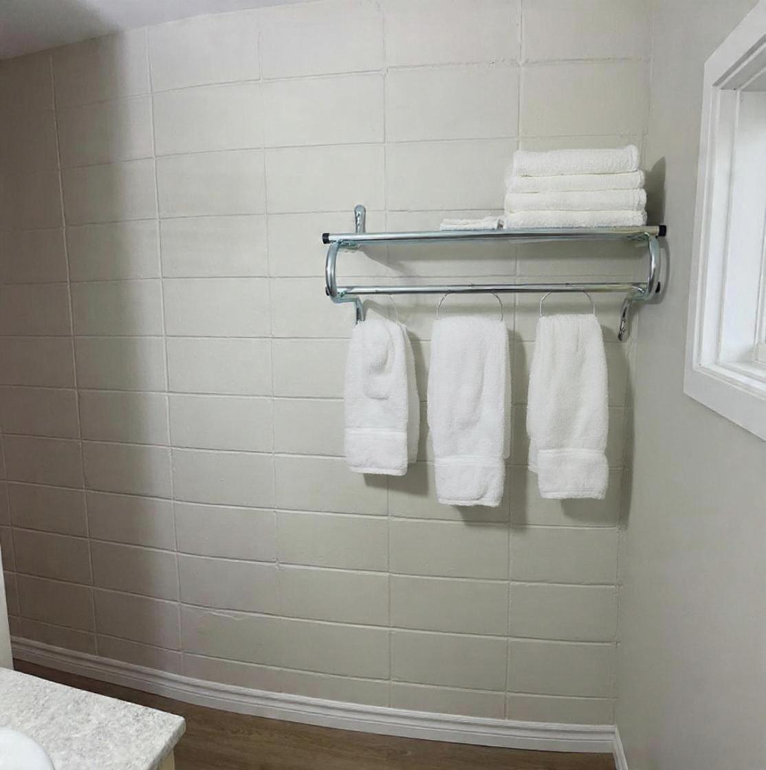 Deluxe King Suite, photo 6
