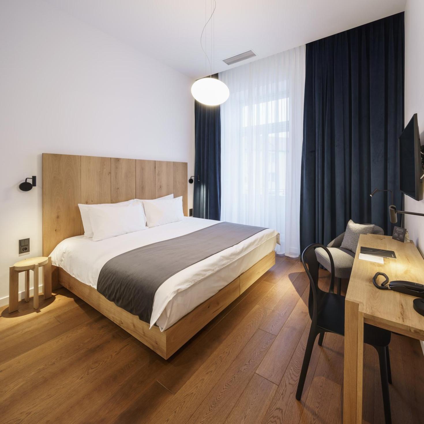 Deluxe Double Room - Photo 6