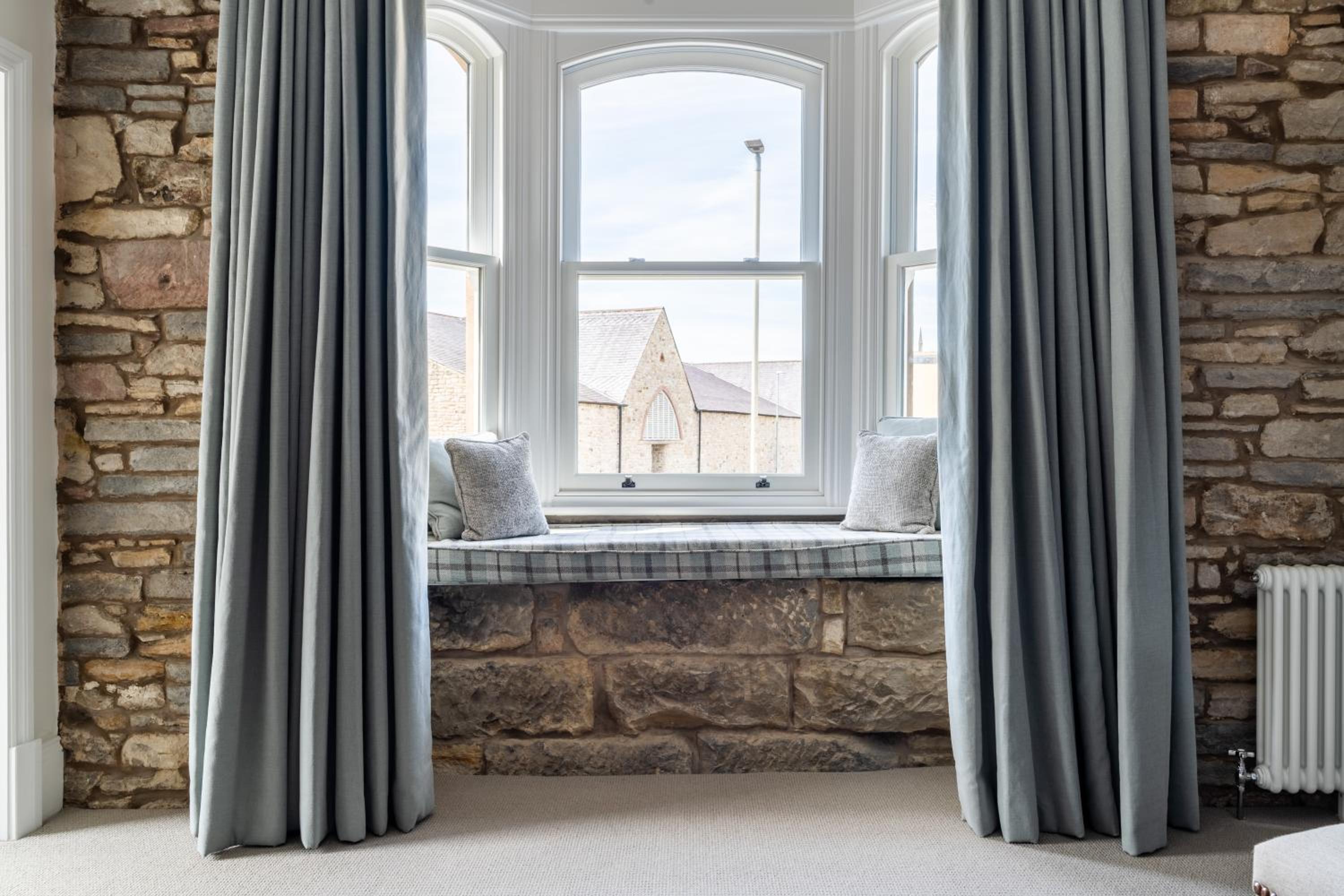 Superior King Room - Photo 5