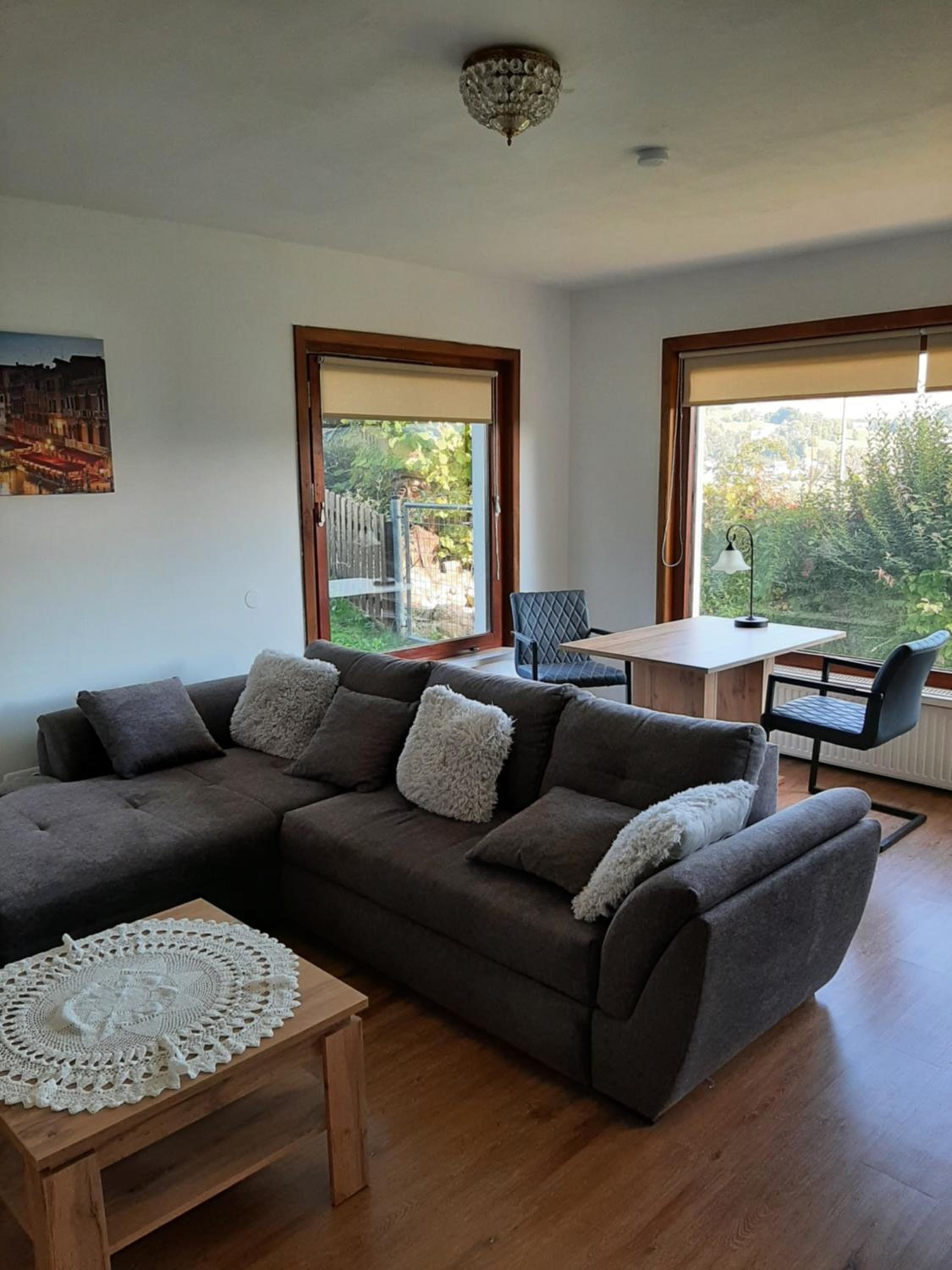 One-Bedroom Apartment - Photo 11