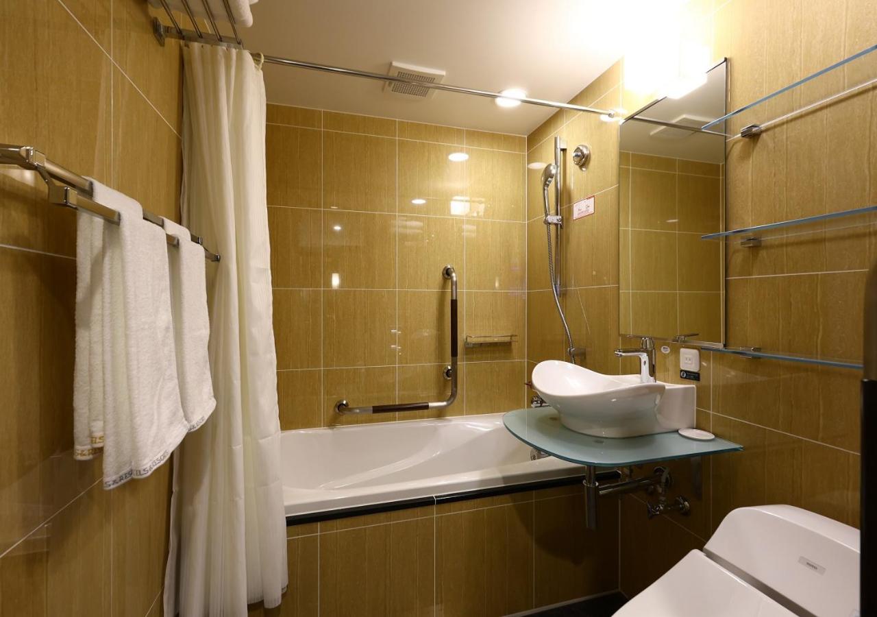 Deluxe Twin Room photo 2