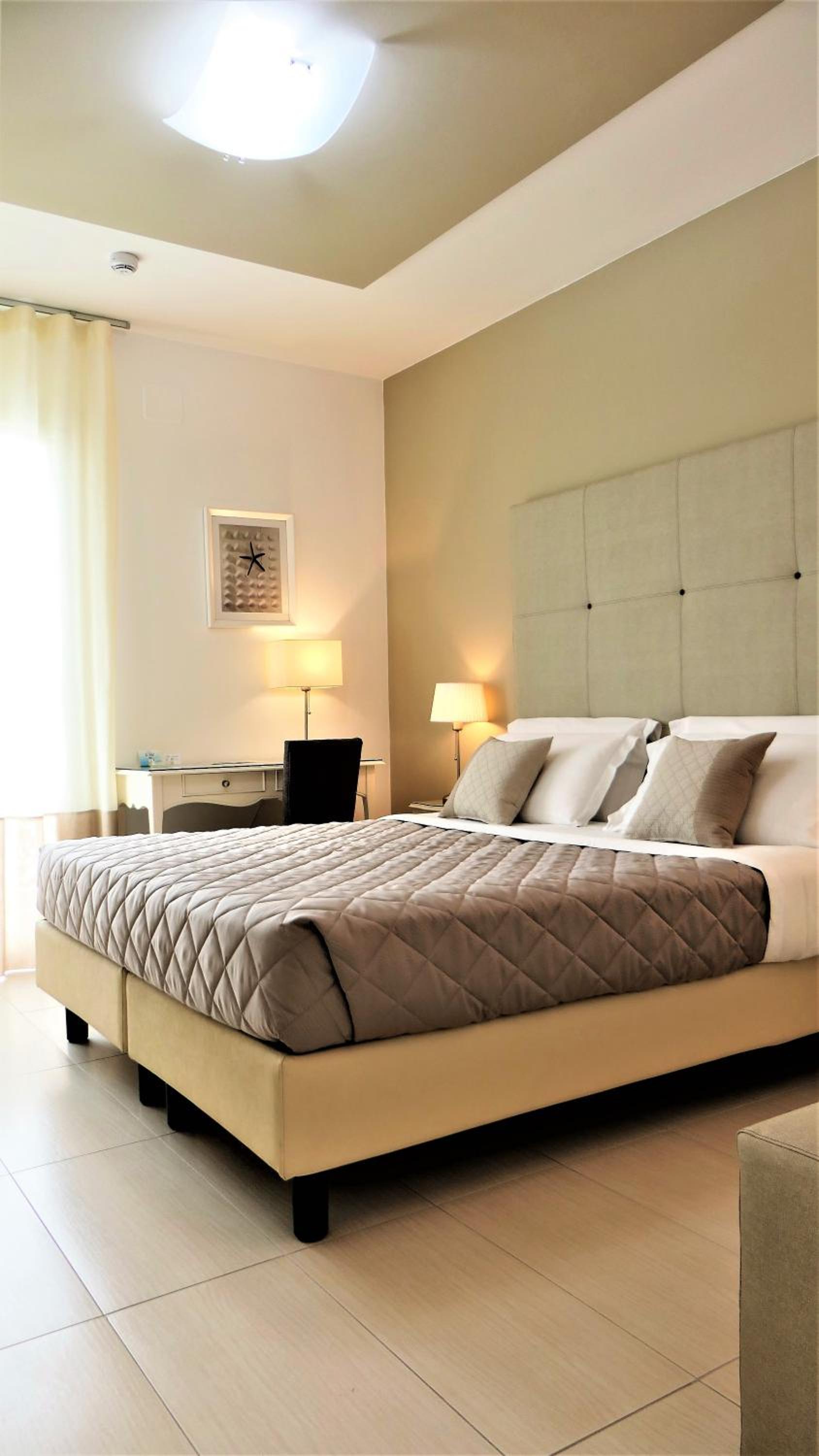 Superior Double or Twin Room - Photo 2