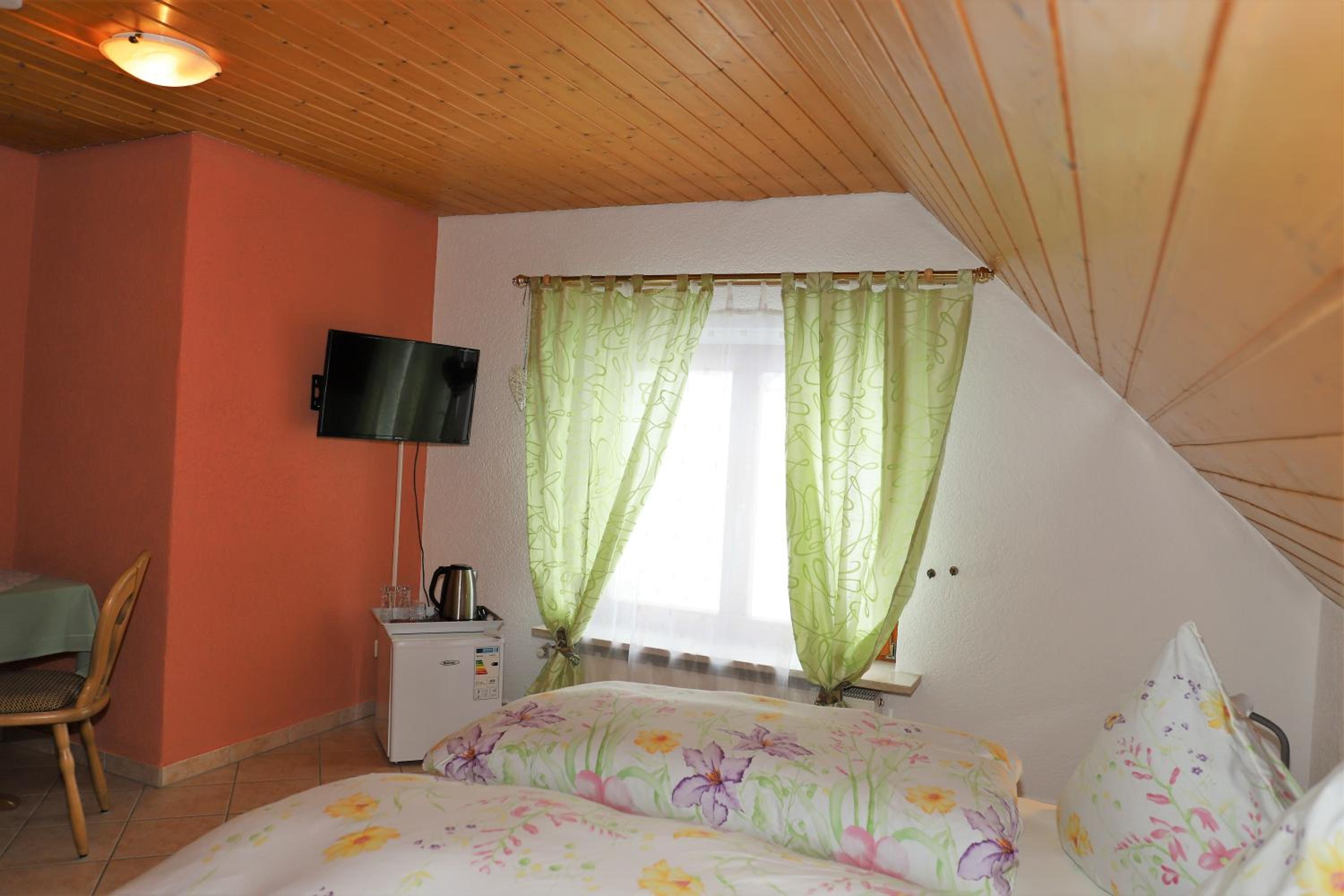 Two-Bedroom Apartment - Photo 17