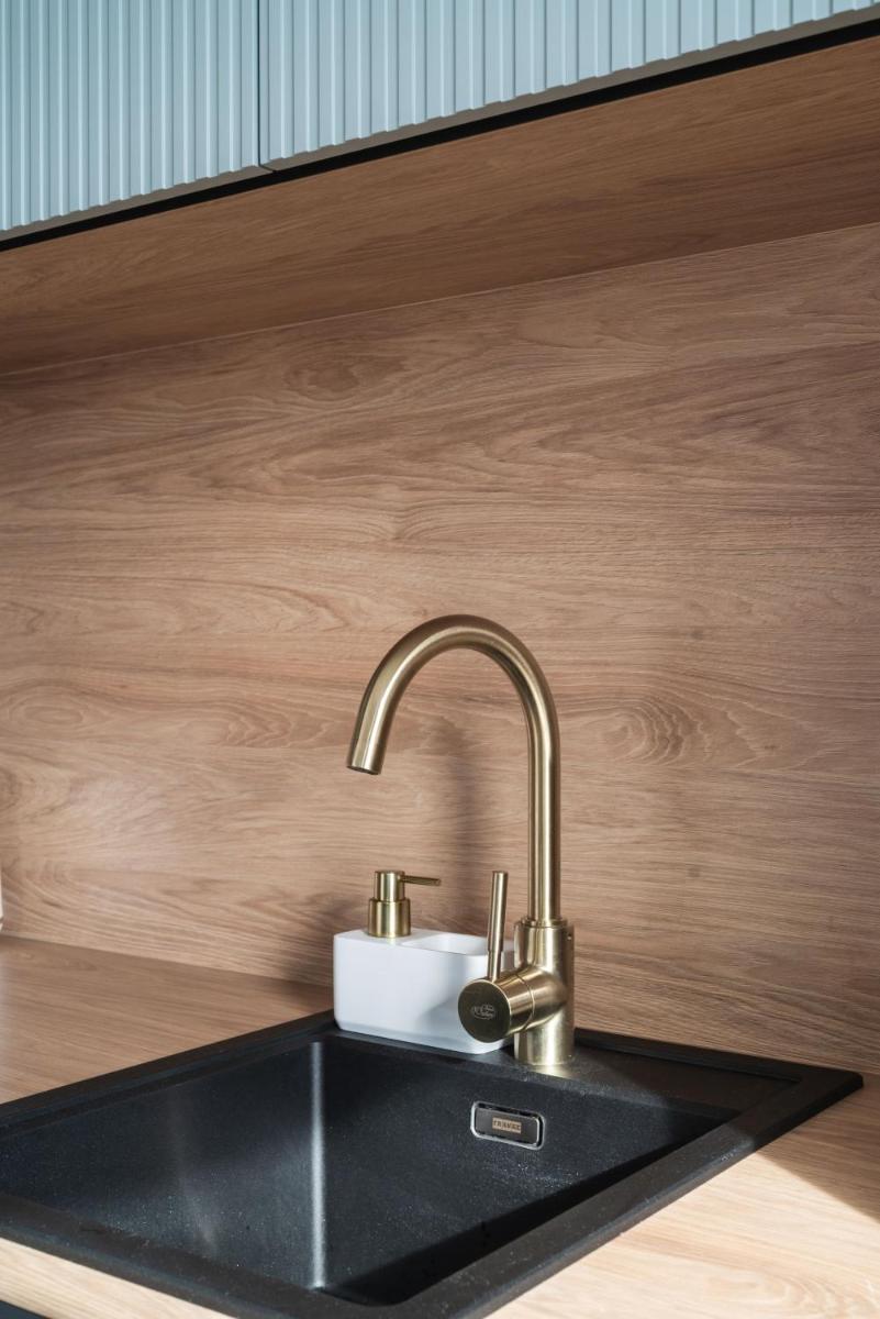 Studio Apartment - Photo 25